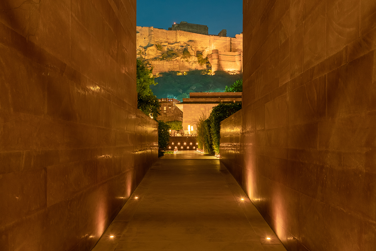 Haute Couture Hospitality: The New "Dress Code" of Luxury Hospitality