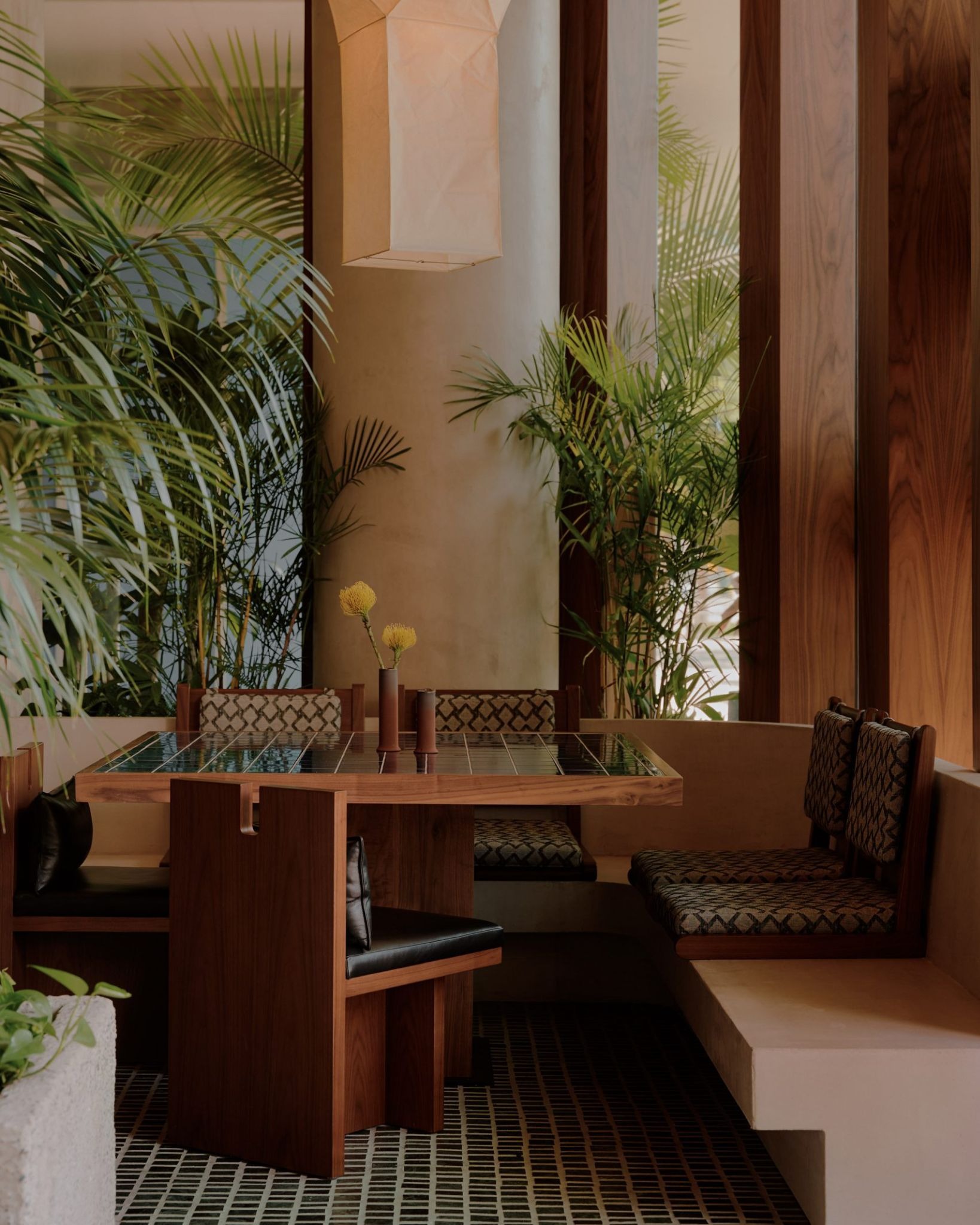 Uchiko Miami Beach: Islyn Studio Crafts a Tactile Journey Through Japanese Atmosphere