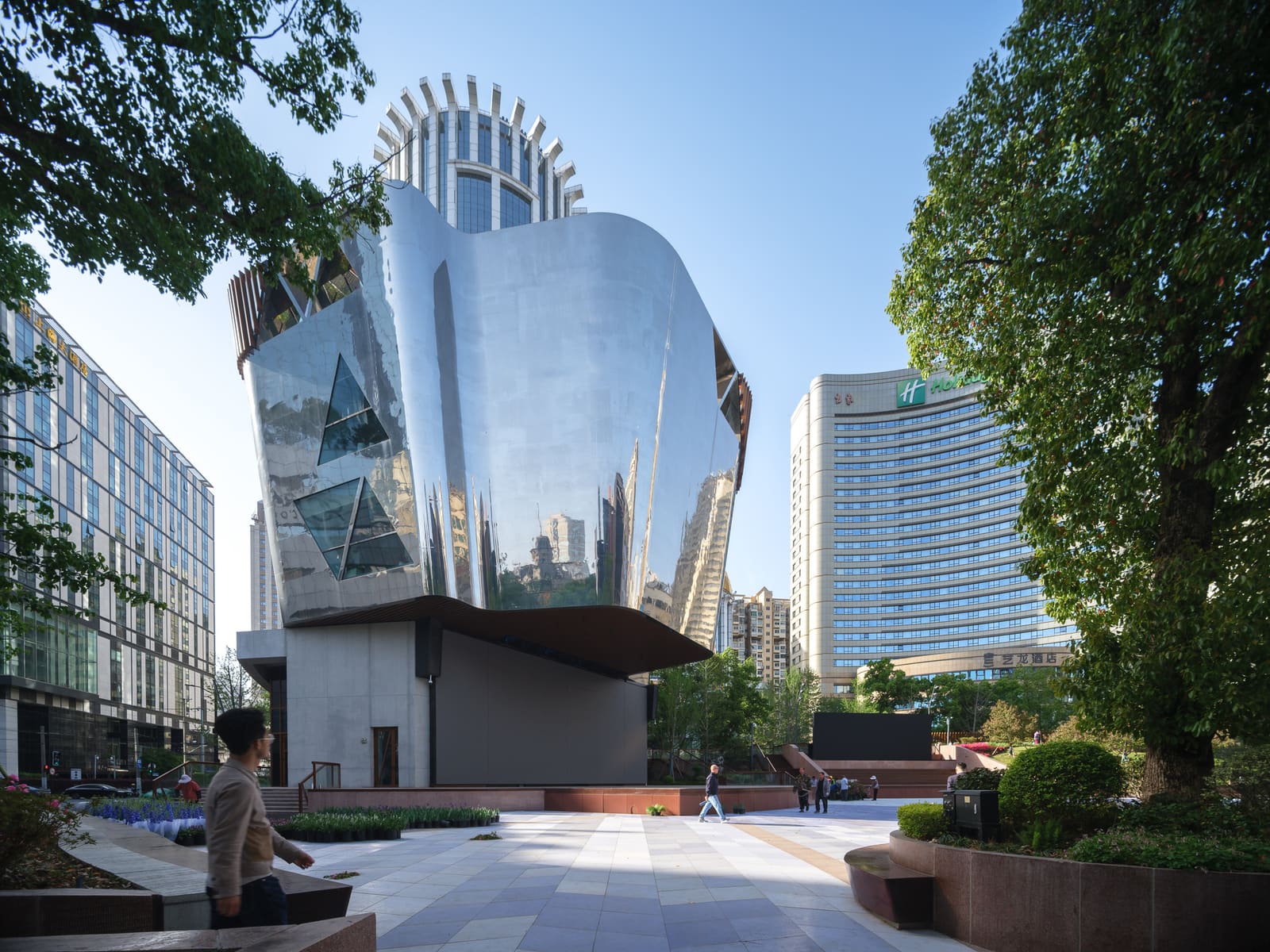 Century Square Brings Ecology to the Heart of Shanghai's Neon Corridor