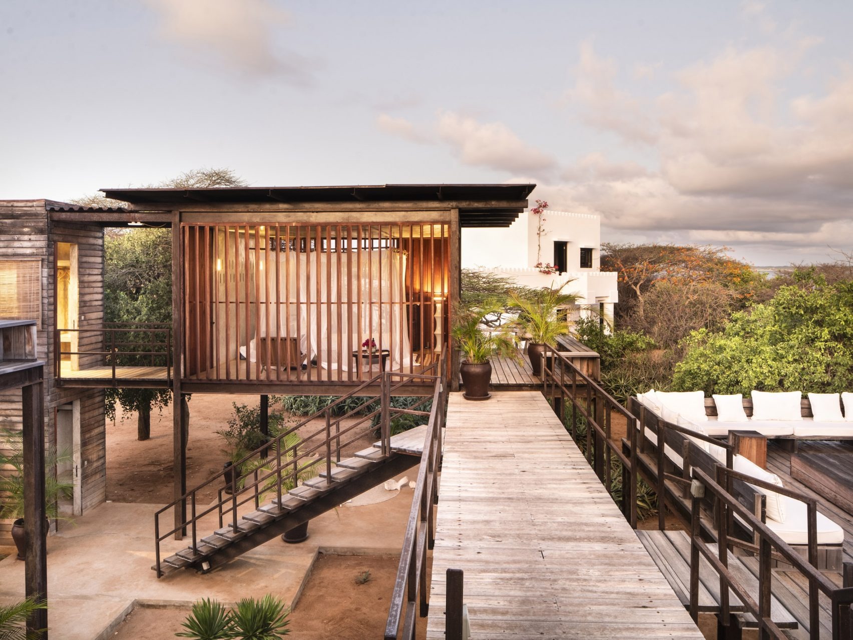 Falcon House by PAT. architetti associati: Off-Grid Architecture Born from Landscape, Climate and Simplicity