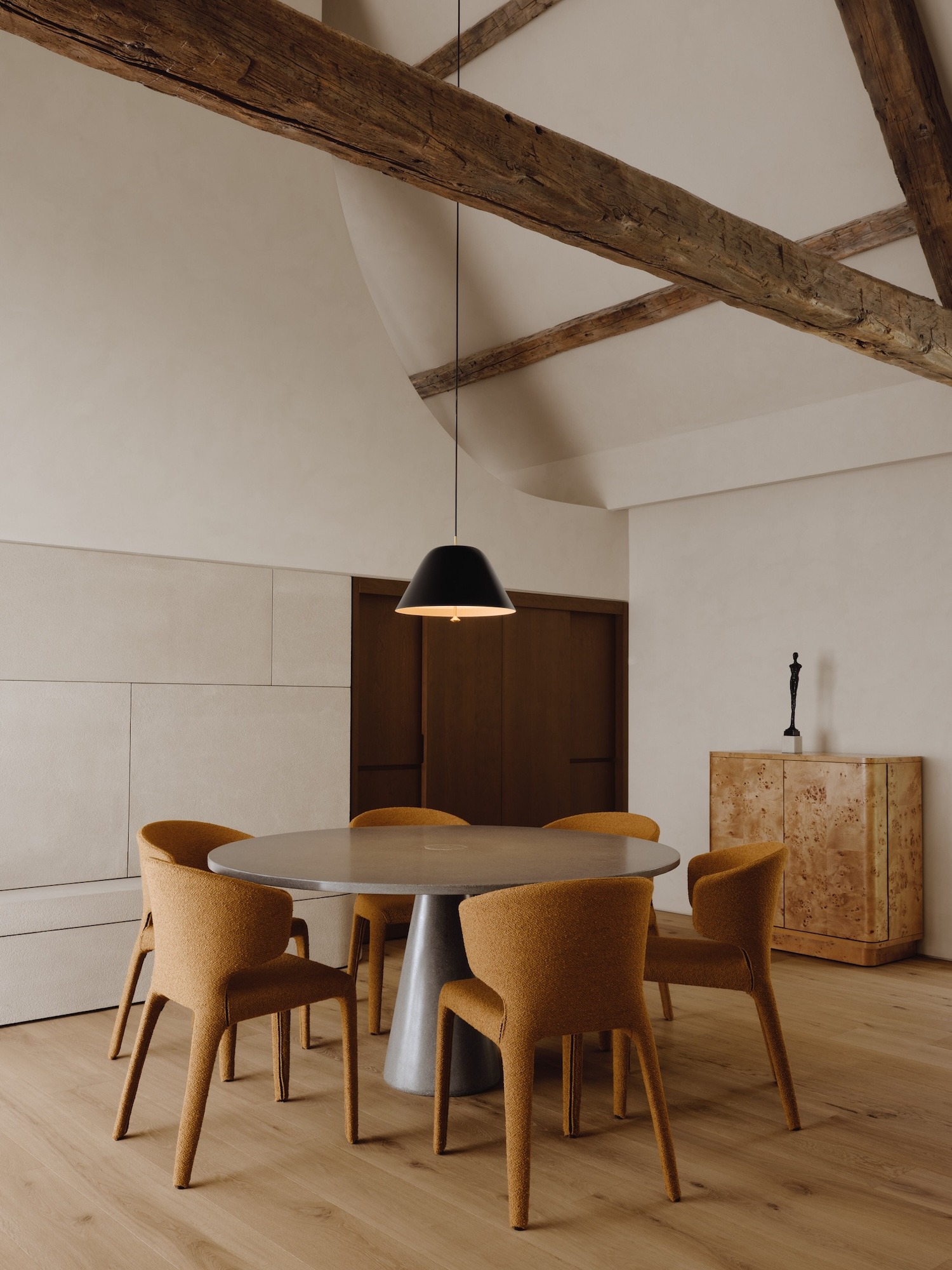 BROM: A Culinary Interior Shaped by Warmth, Precision, and Quebecois Sensibility