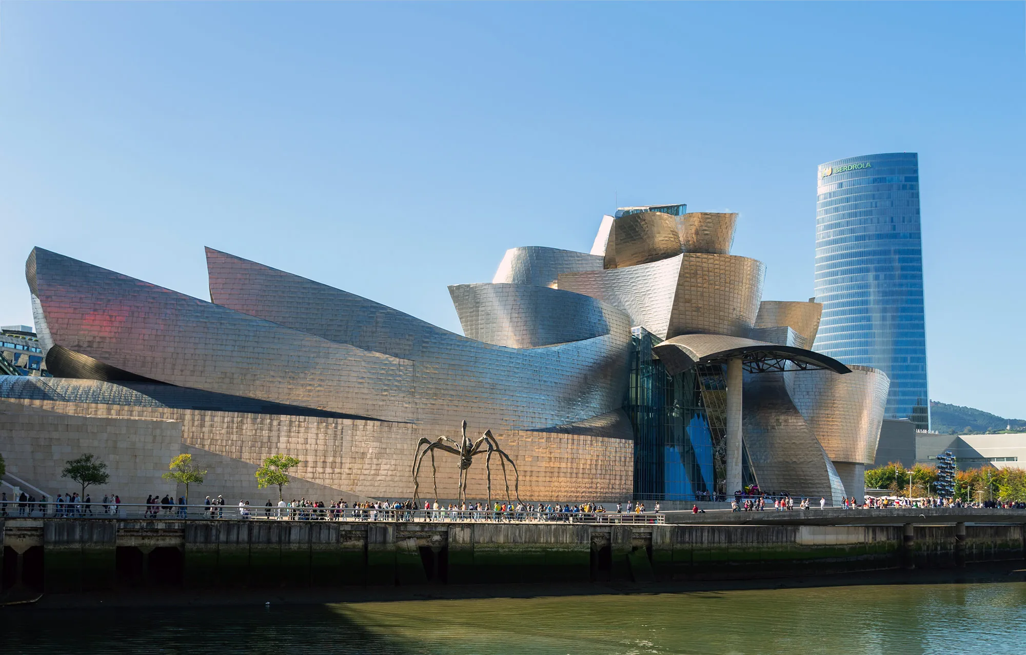 Guggenheim Bilbao: When One Building Changes A City’s Global Image