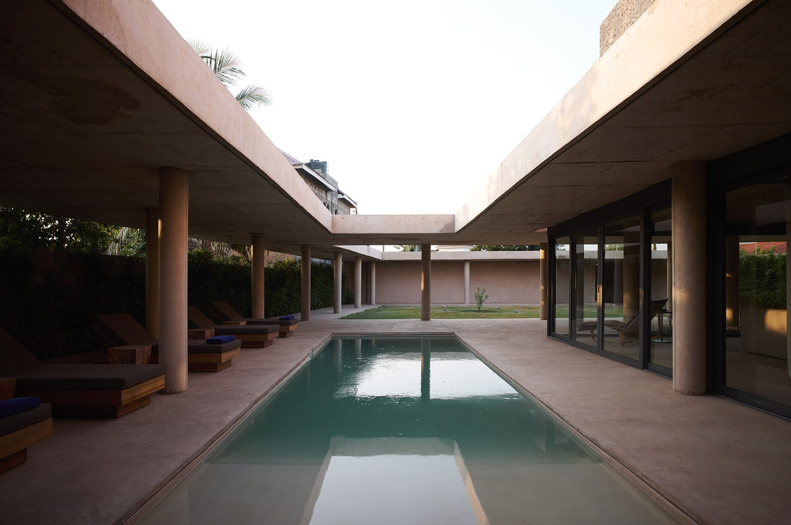Dot Ateliers Crafts Amoako Boafo’s Ogbojo Studio in Accra as a Cultural Homecoming and Living Canvas