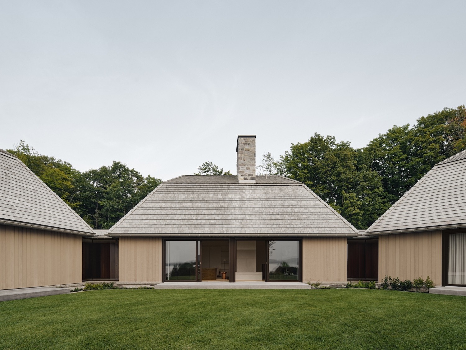 BROM: A Culinary Interior Shaped by Warmth, Precision, and Quebecois Sensibility