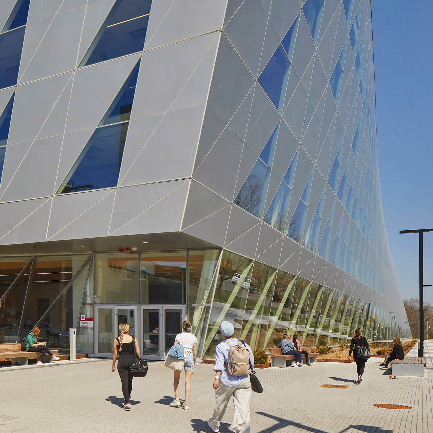 The Kinetic Gateway: Perkins&Will Sculpts a Twisting Icon for York University