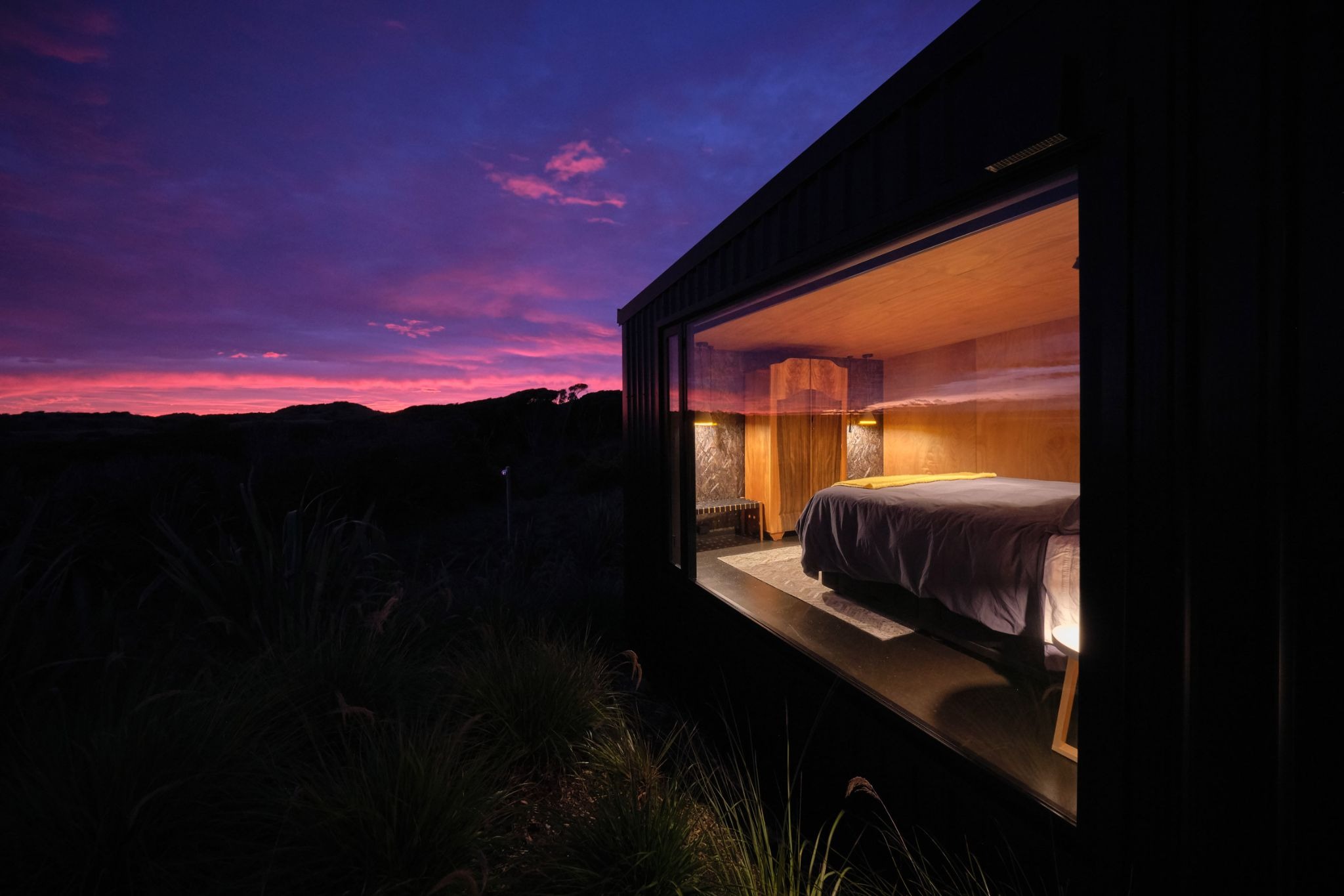 Coast House by Stacey Farrell: Weathered Volumes on New Zealand's Rugged Shoreline