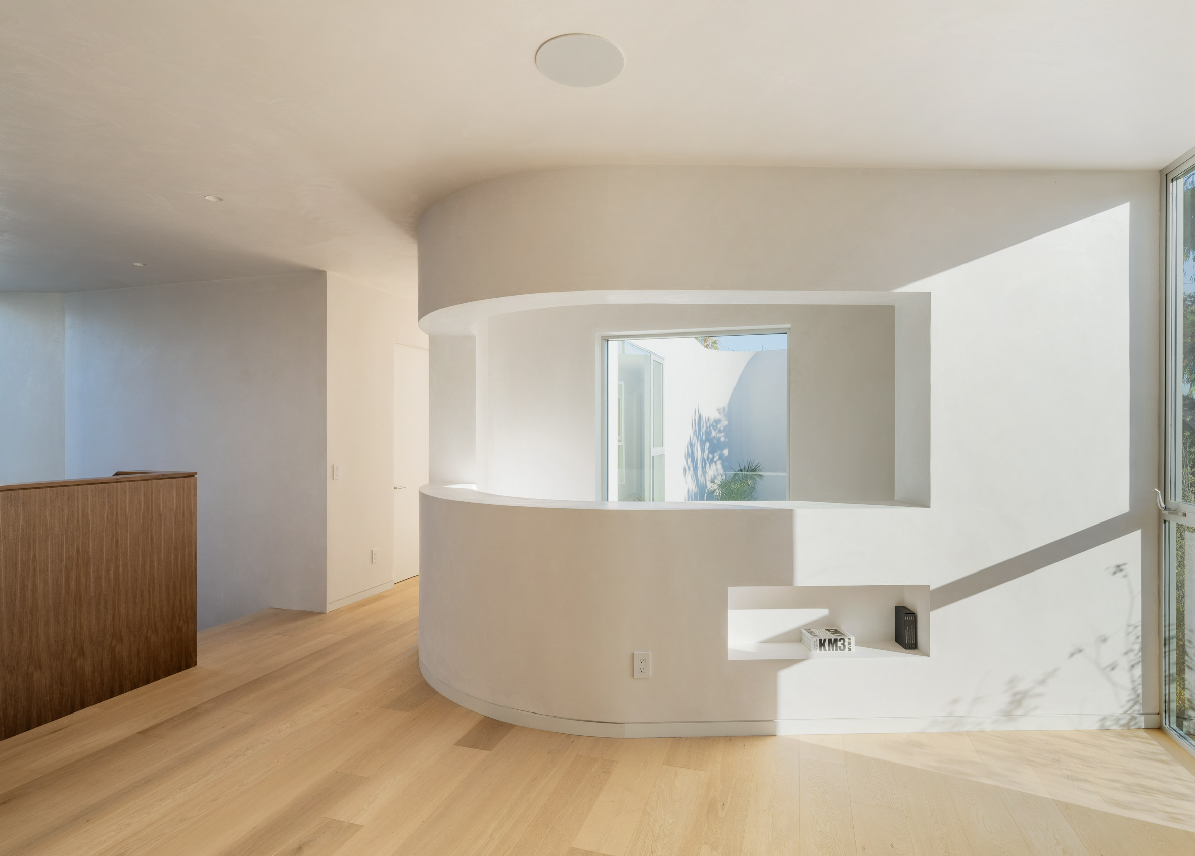 Living With Curves: Soft Geometry In Contemporary Residential Architecture