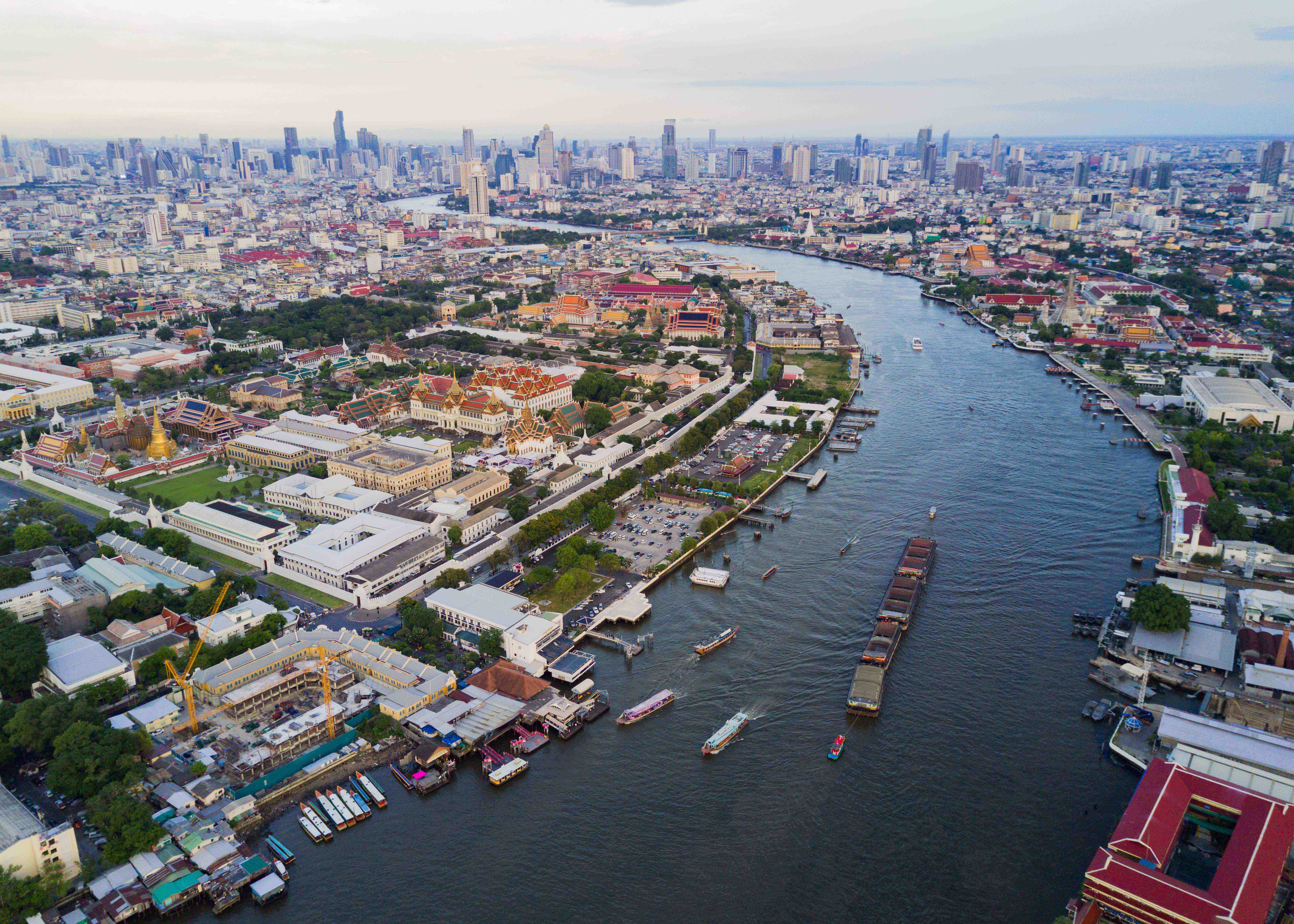 Resilient Waterfronts: Architecture And Planning For Rising Seas