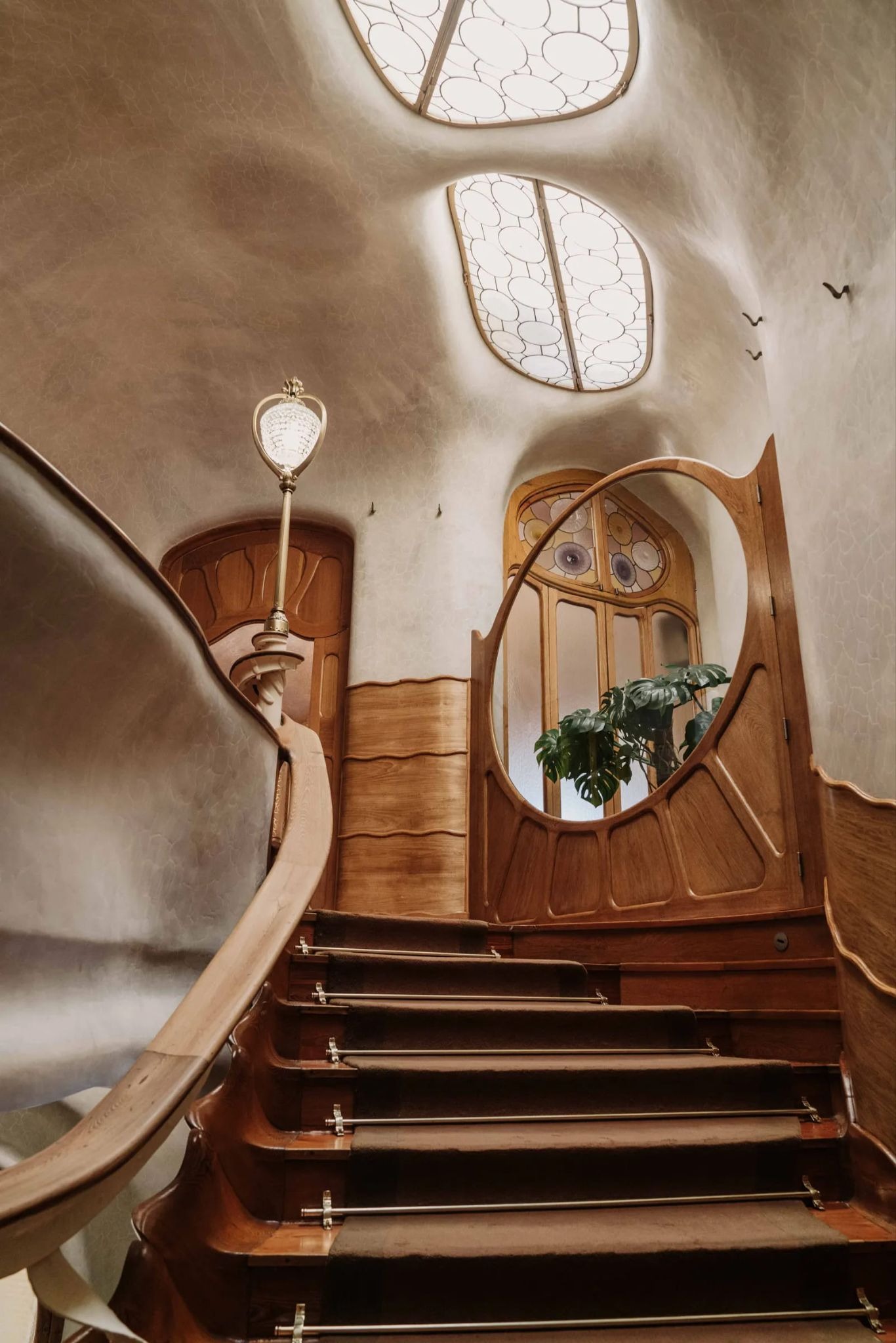 Mesura Orchestrates a Contemporary Echo Within the Walls of Casa Batlló