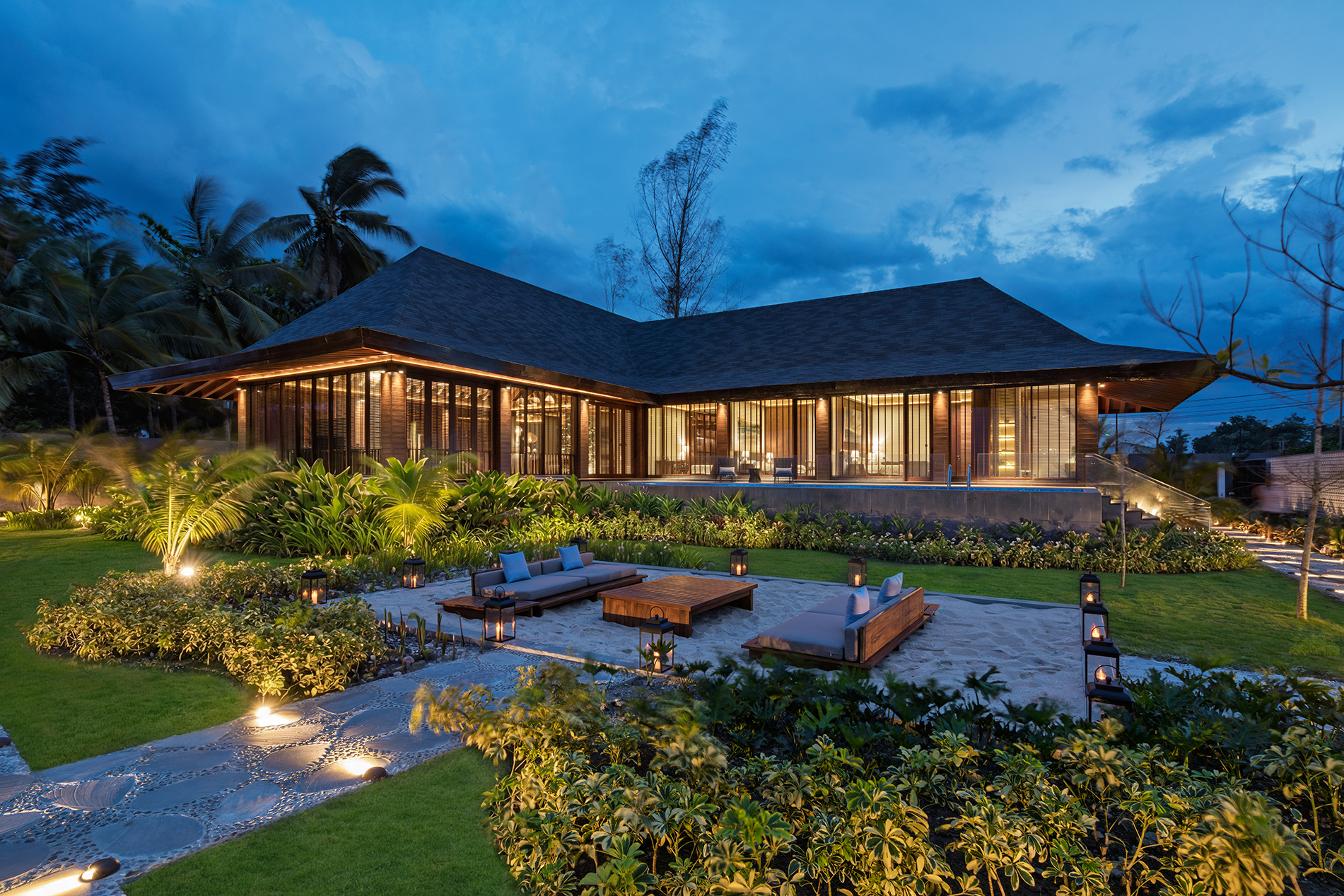 Omah Pantai: A Beachside House That Breathes With The Sea