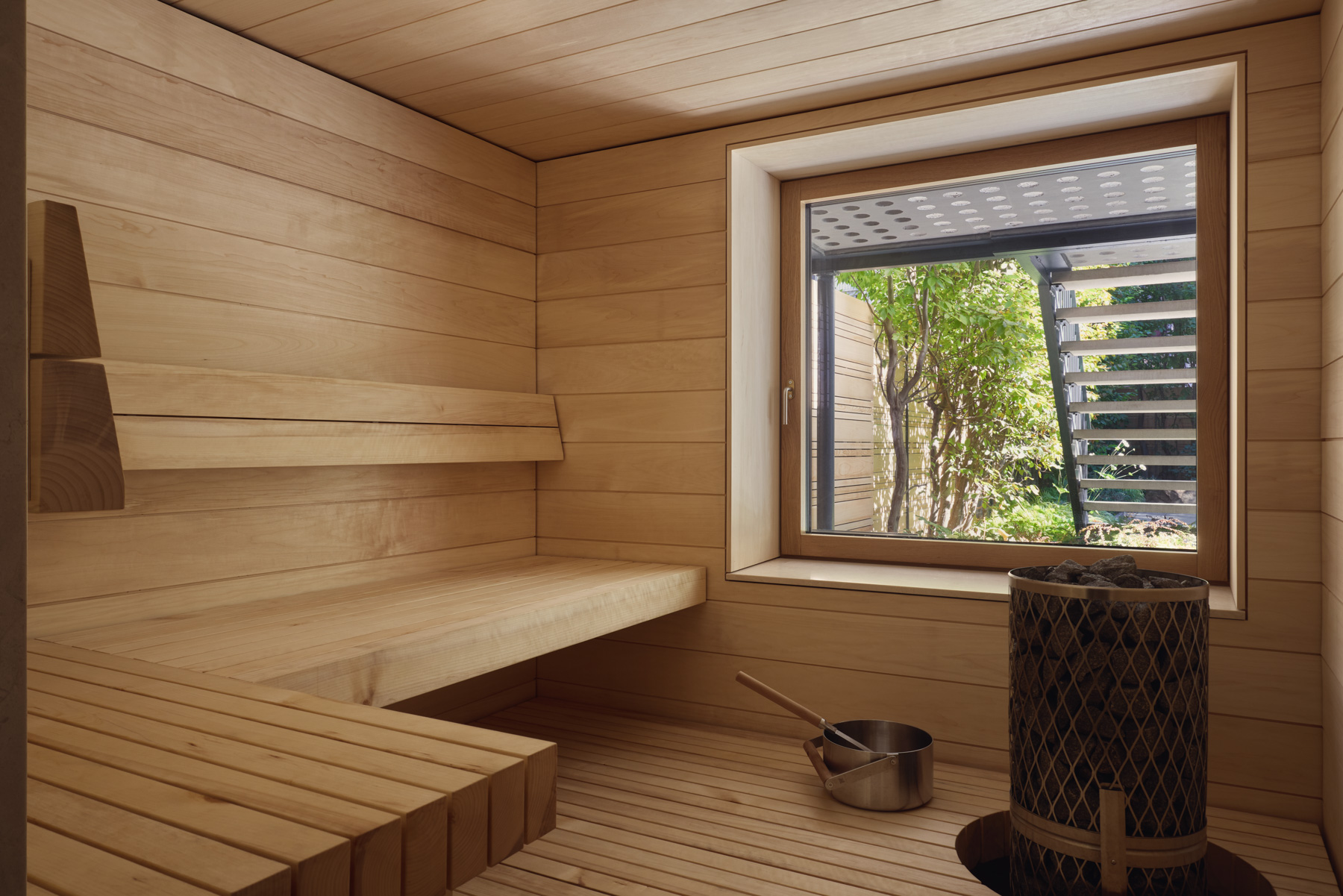 Between Eras: A Brooklyn Townhouse Reworked For Modern Living