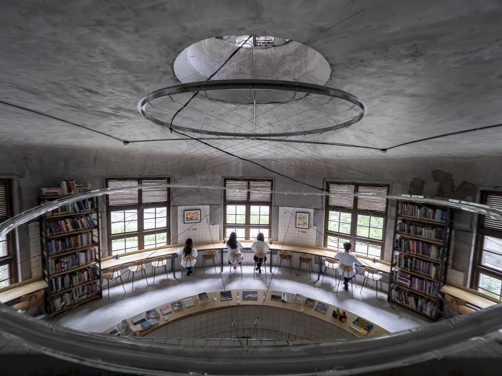 JC. Architecture Transforms Industrial Ruin into Taipei's Sensory Reading Garden