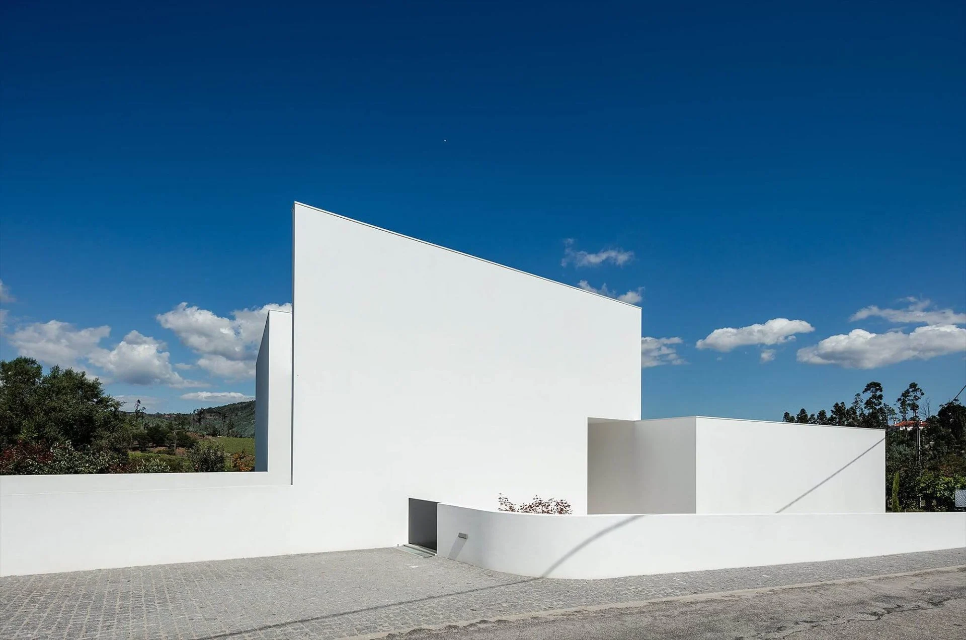 Design Inspo - Minimalism: Beyond Aesthetic, Toward Experience