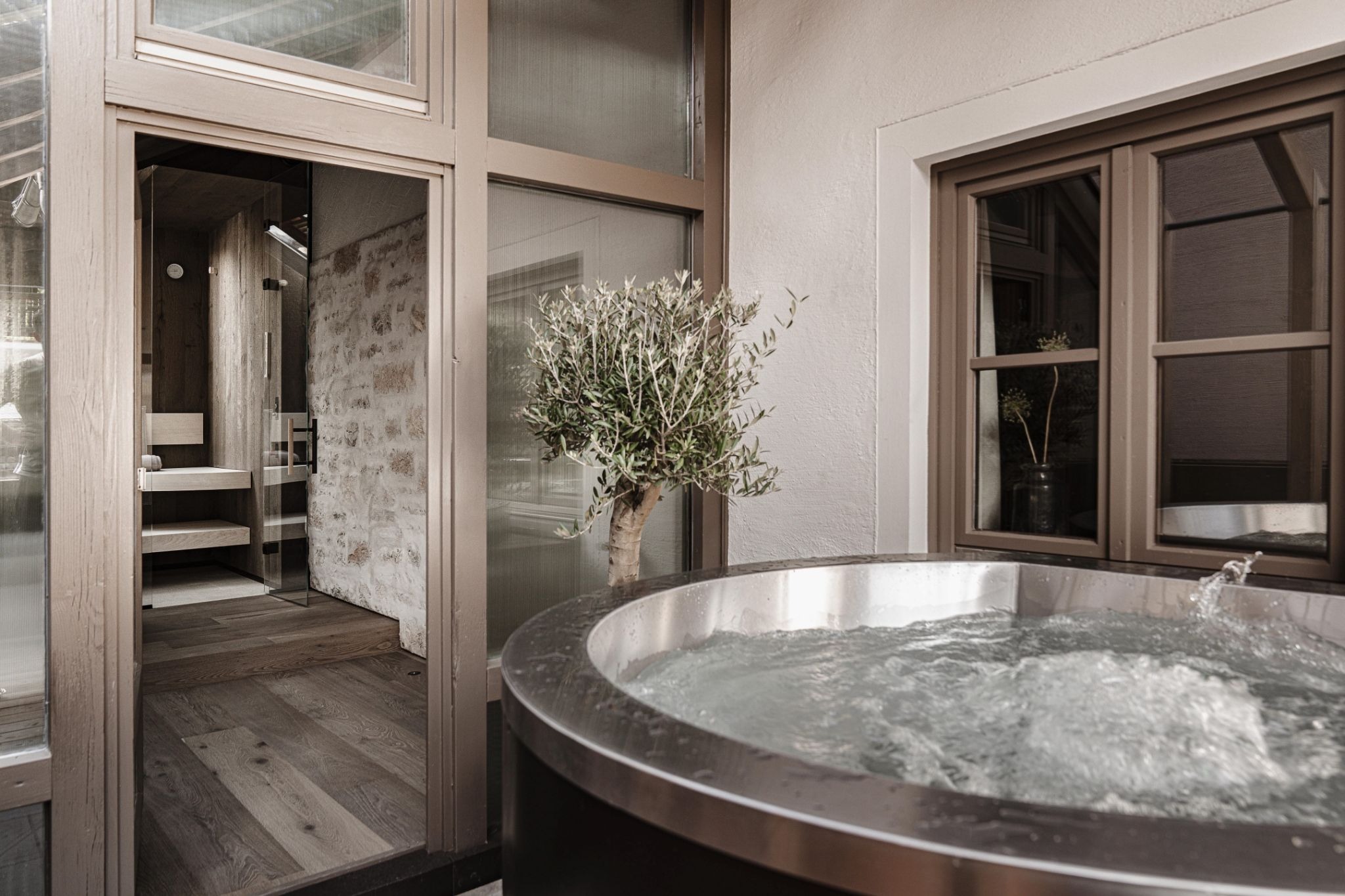 Vertical Alpine Living: Hkollektive Carves the Stieg'nhaus into the Slopes of Hochkönig