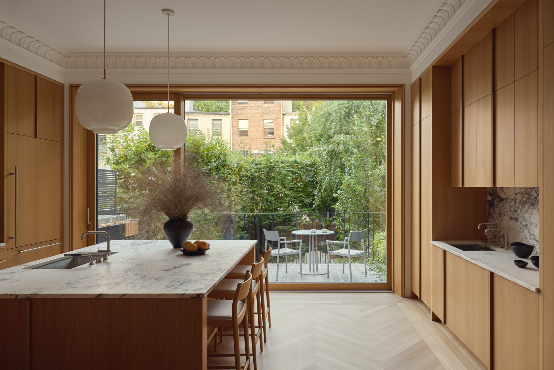 Between Eras: A Brooklyn Townhouse Reworked For Modern Living