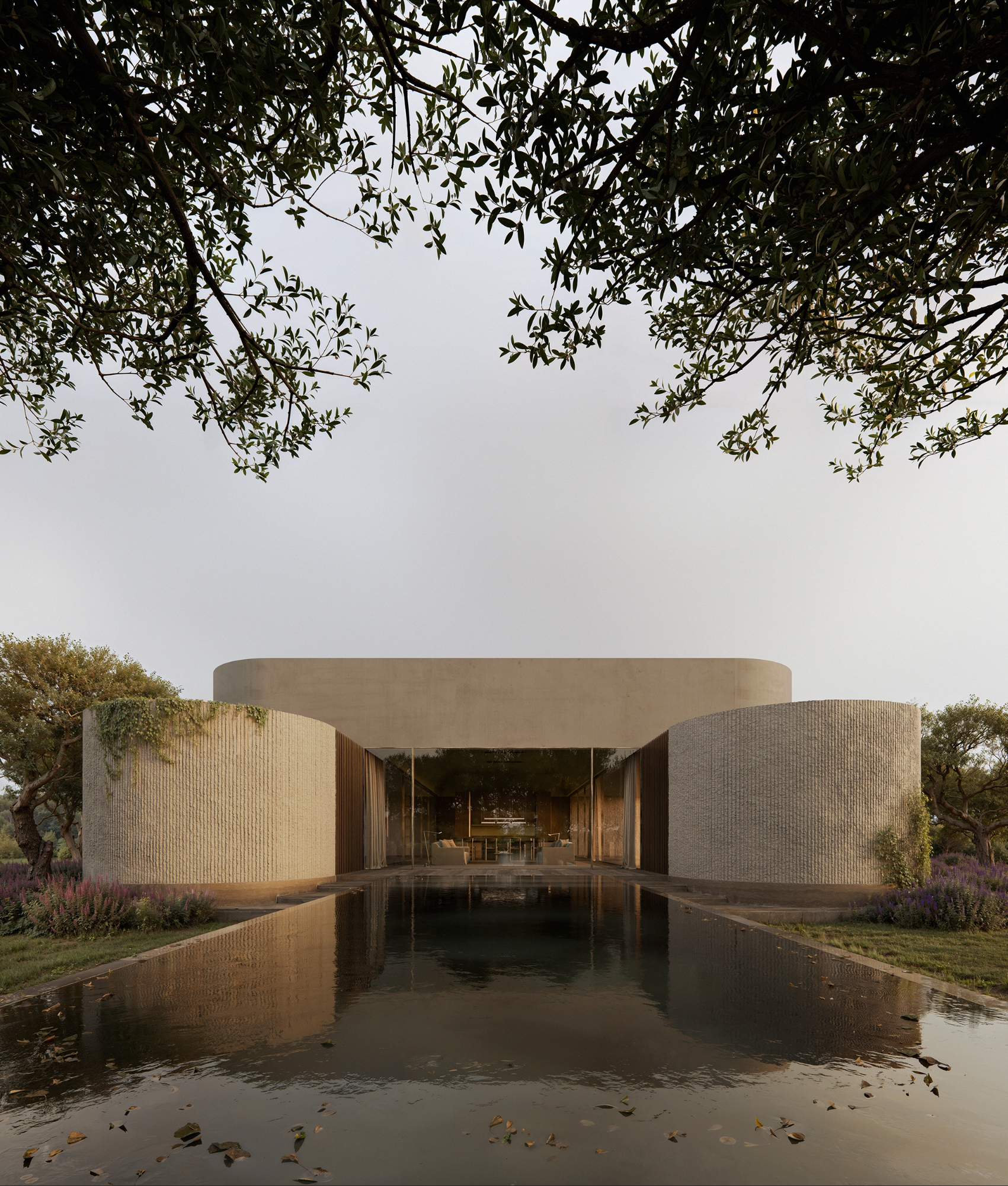 A Circle Of Stillness: How Round House Rewrites Living In The Landscape