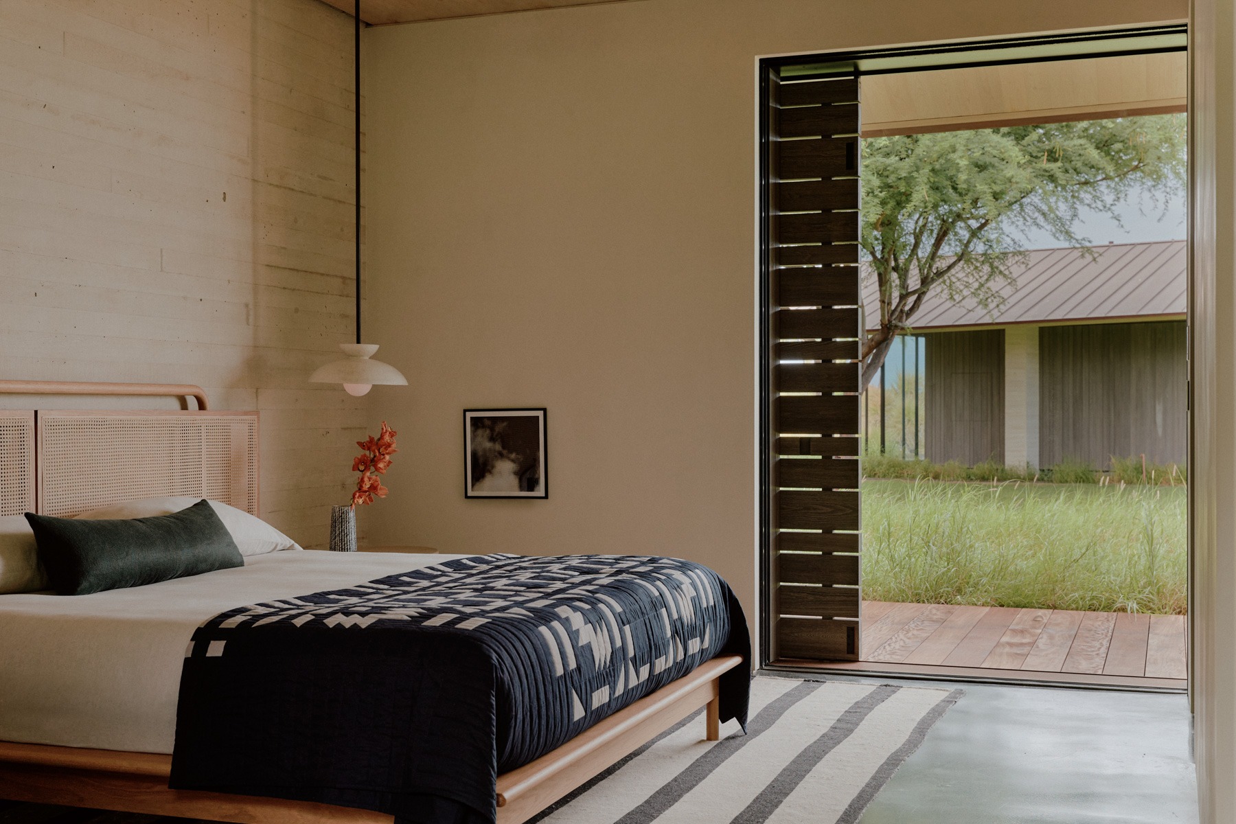 Pacific Respiration: Walker Warner Anchors Ethereal Pavilions in Kauai’s Volcanic Soil