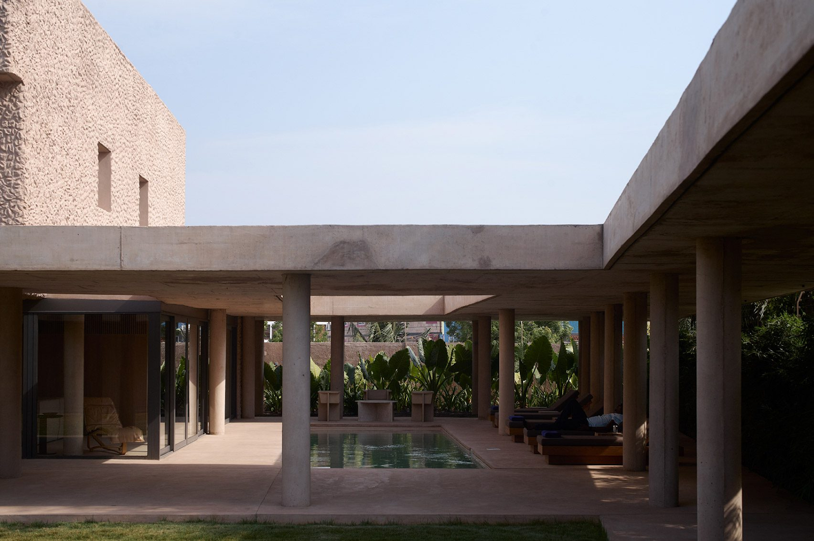Dot Ateliers Crafts Amoako Boafo’s Ogbojo Studio in Accra as a Cultural Homecoming and Living Canvas