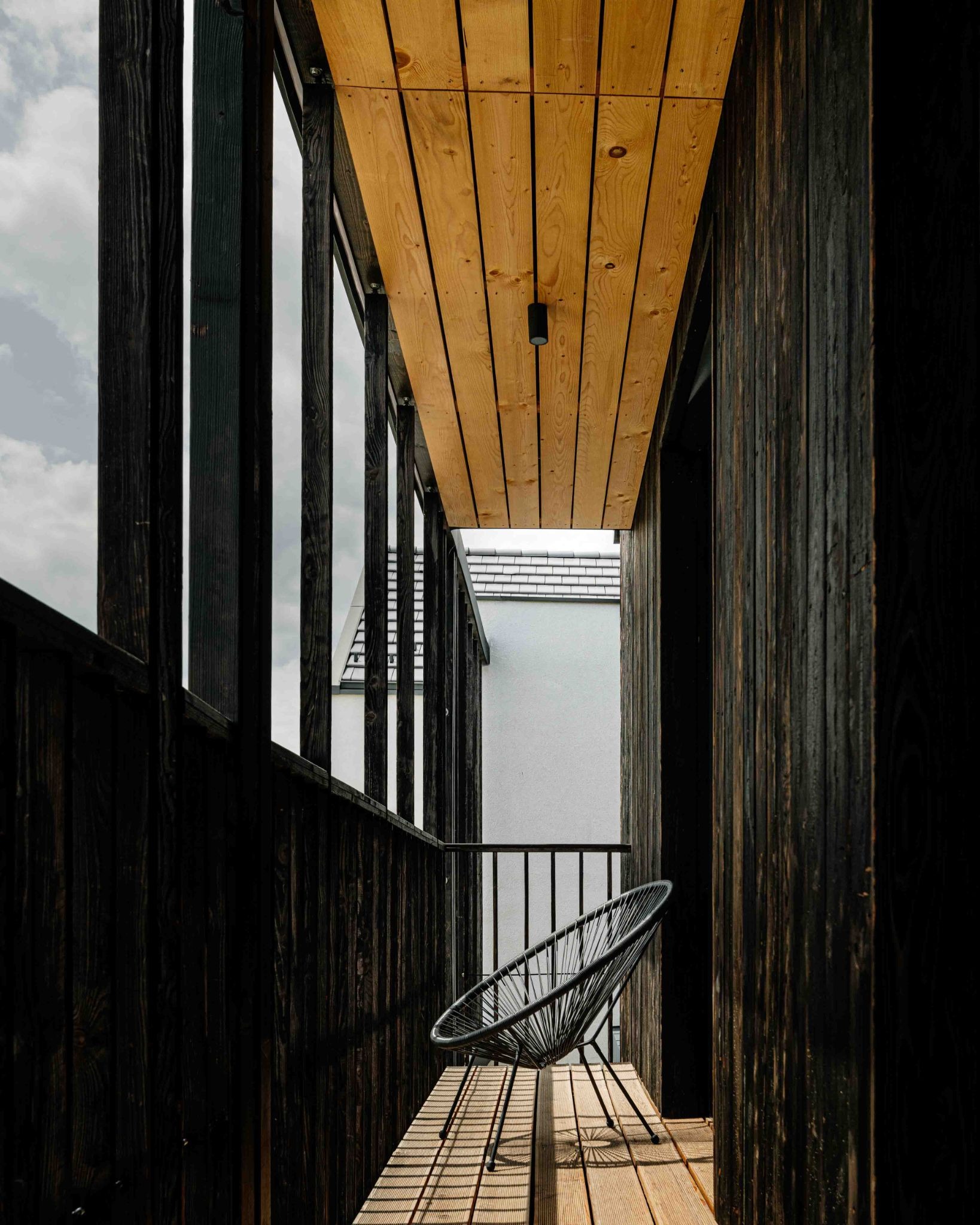 Equinox Builds Emília House as a Meditation on Timber, Light, and Hungarian Restraint