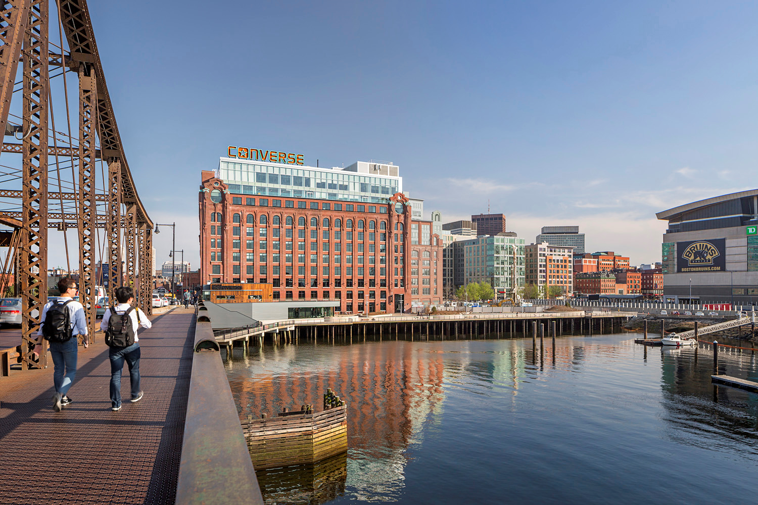 Resilient Waterfronts: Architecture And Planning For Rising Seas
