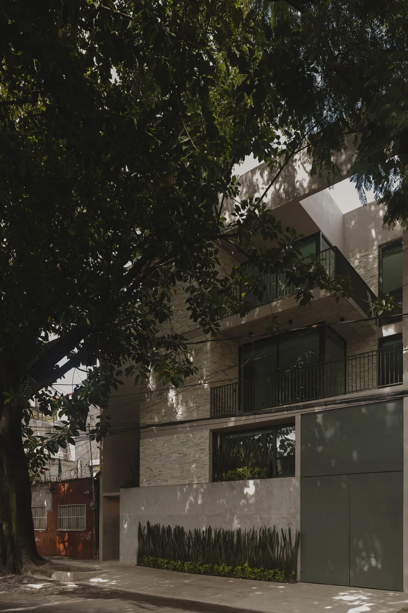 The Quiet Densification of Portales: Tenter Estudio Redefines Urban Living in Mexico City