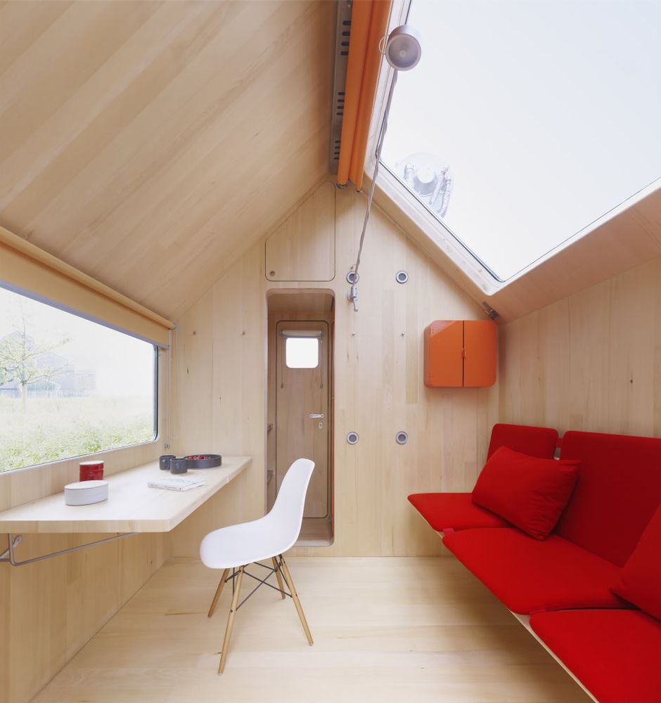 Top Picks - 5 Best Compact Homes: Small Scale, Big Design