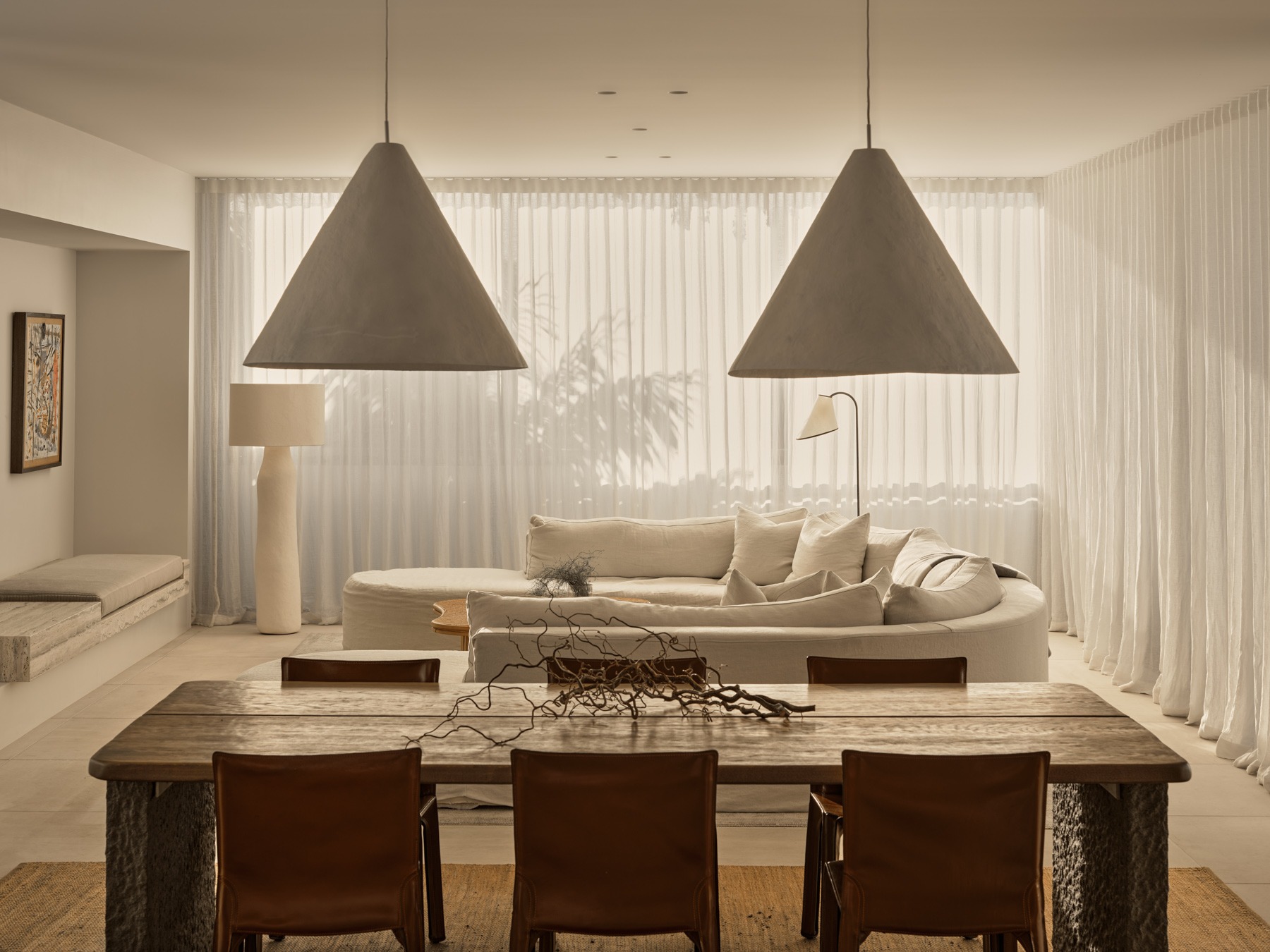 March House: A Quietly Expressive Home Overlooking Bellevue Hill