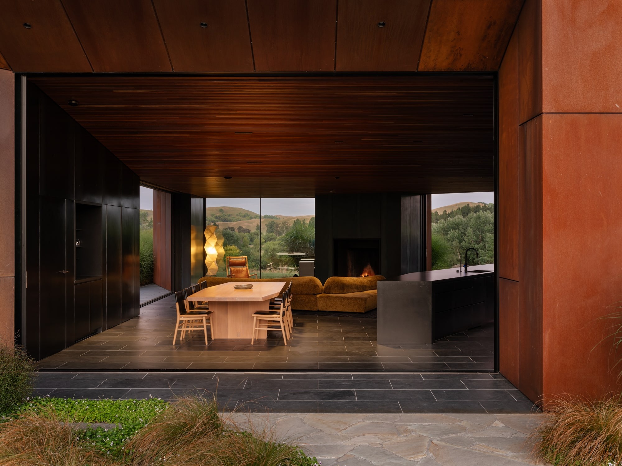 The Sacred Barn: Stevens Lawson Architects Elevates the Agrarian Vernacular at Te Mania