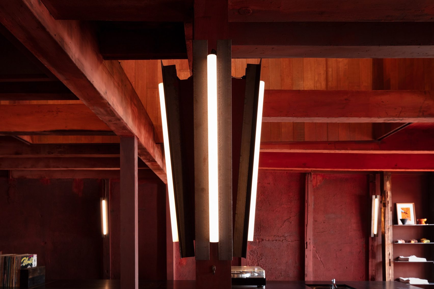 The Sensory Machiya: UNC Studio Crafts a Tactile Haven in Kyoto’s Historic Heart
