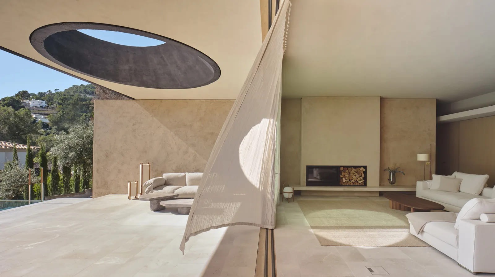 The Gaze of the Hill: OHLAB Frames the Mediterranean Horizon at Casa Óculo
