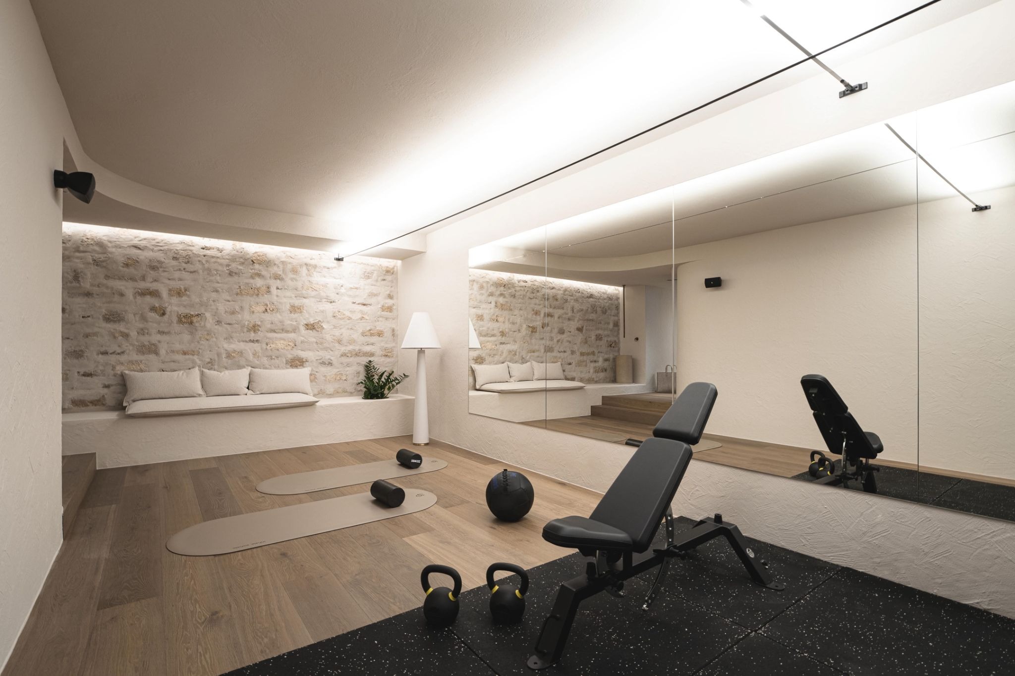 Vertical Alpine Living: Hkollektive Carves the Stieg'nhaus into the Slopes of Hochkönig