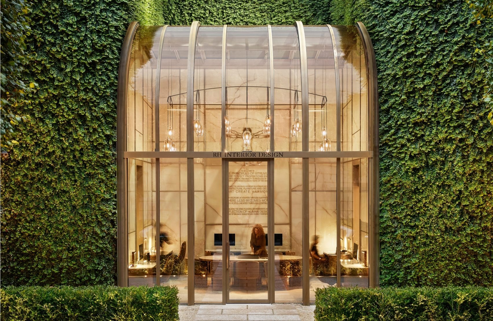 RH Paris Gallery: Architecture, Art and Dining Aligned