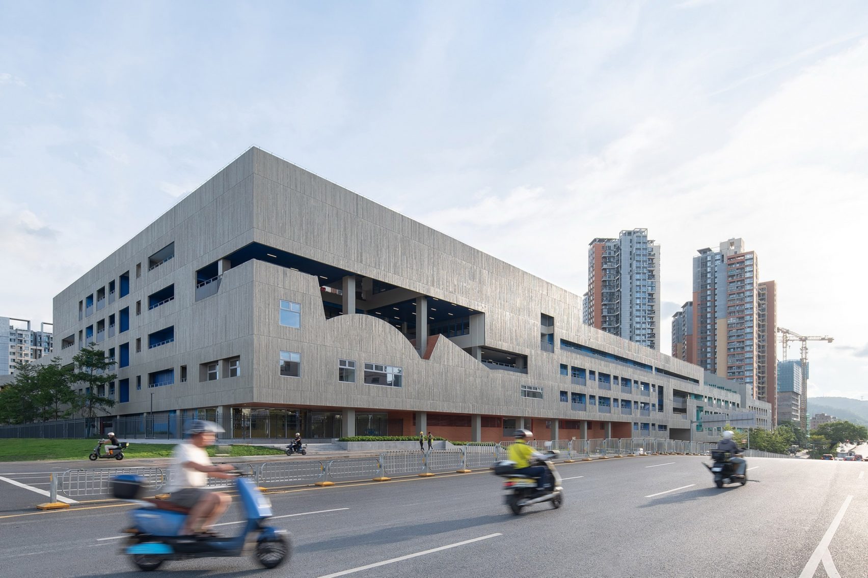 The Dual Pulse: Urbanus Shenzhen Resurrects the Hakka Spirit in Longgang