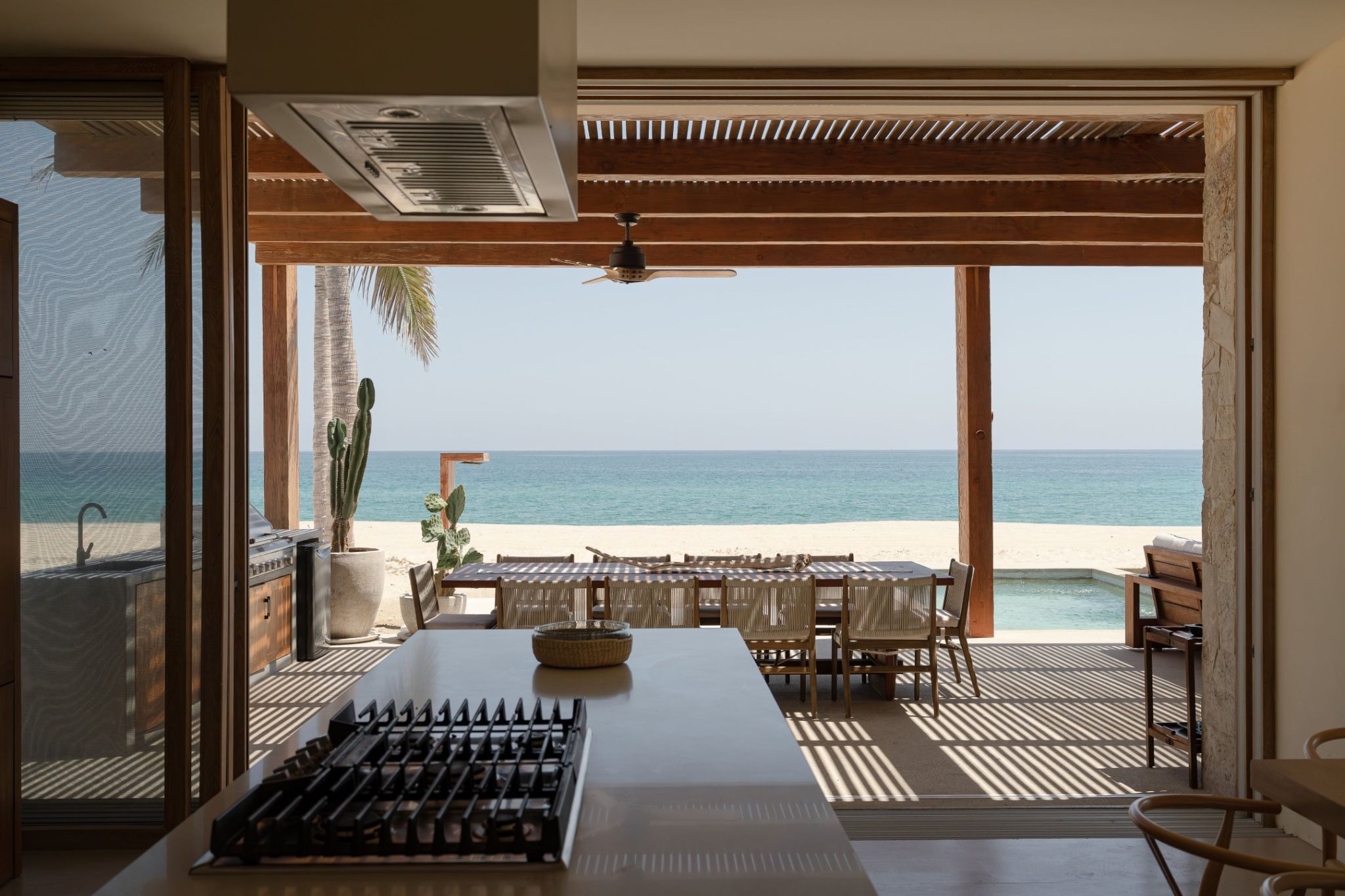 Casa Suna: A Home Shaped by Light and Stillness in La Ribera
