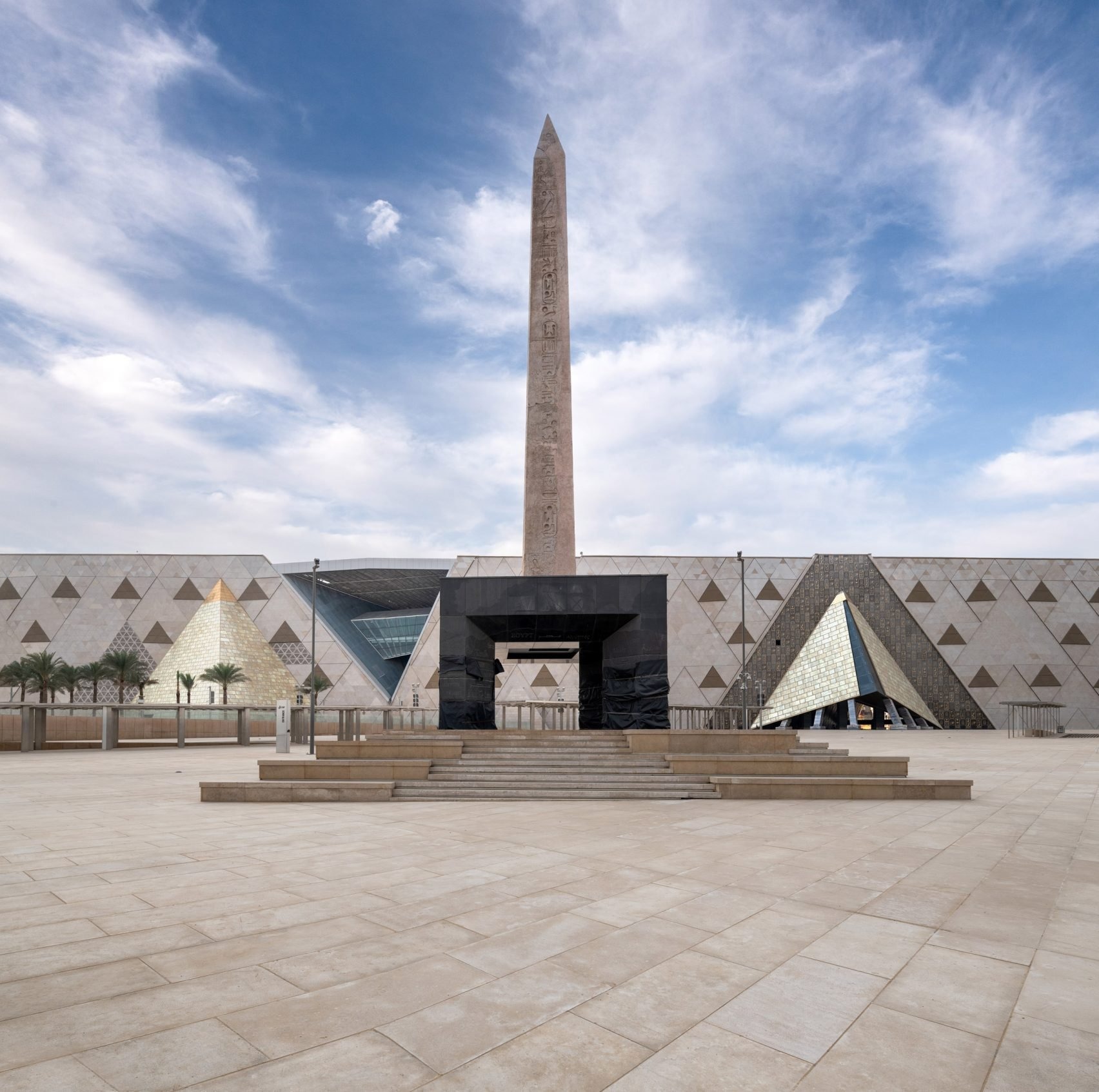 The Grand Egyptian Museum by Heneghan Peng Architects: A Monumental Gateway Between Past and Present