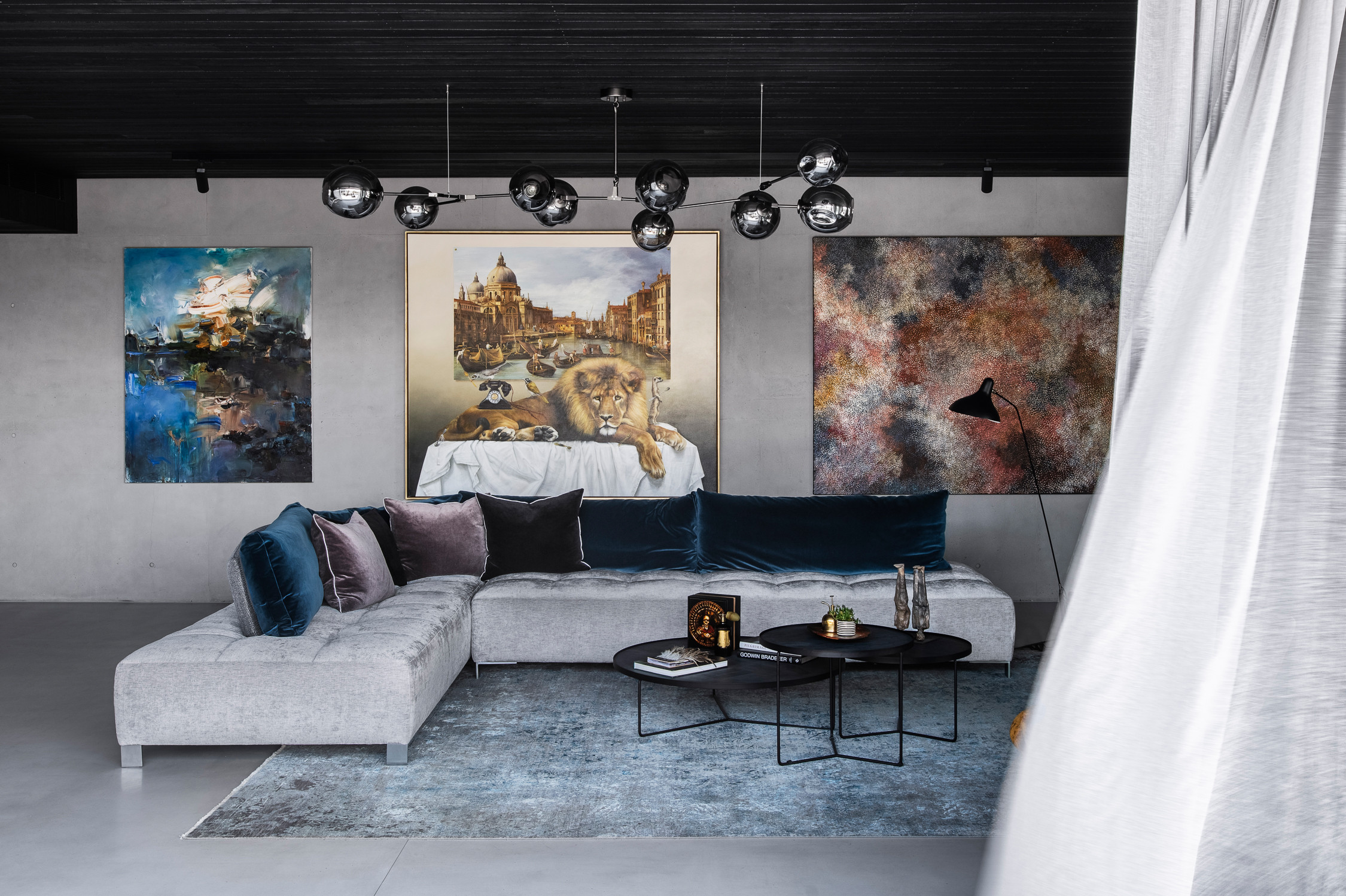 Homes That Feel Like Galleries: Living With Art In Architecture