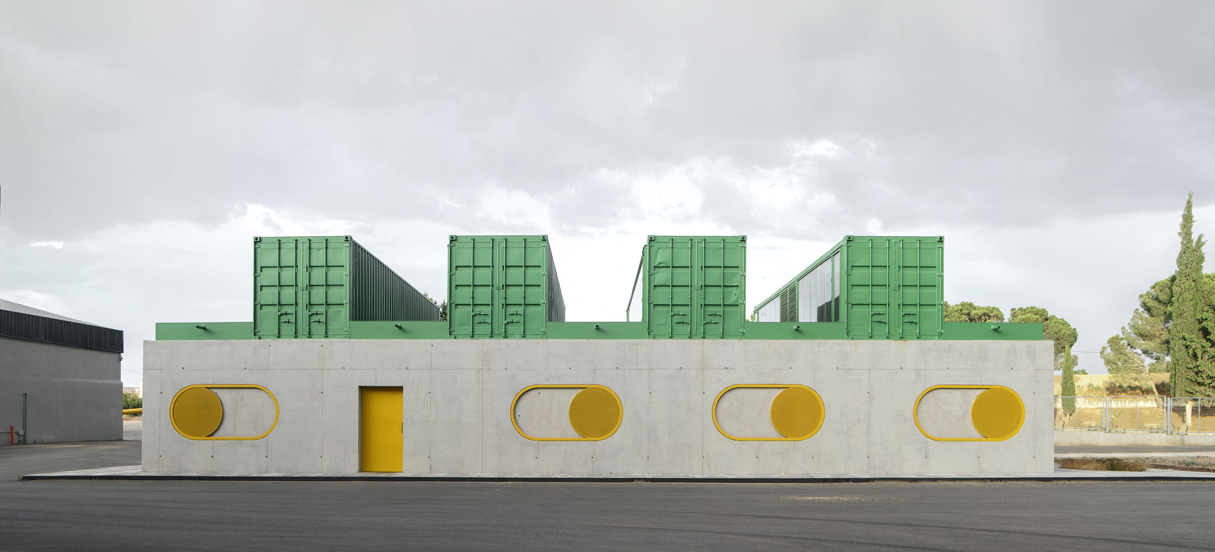 Where Industry Meets Field: The Agrosemillas Office Reimagined