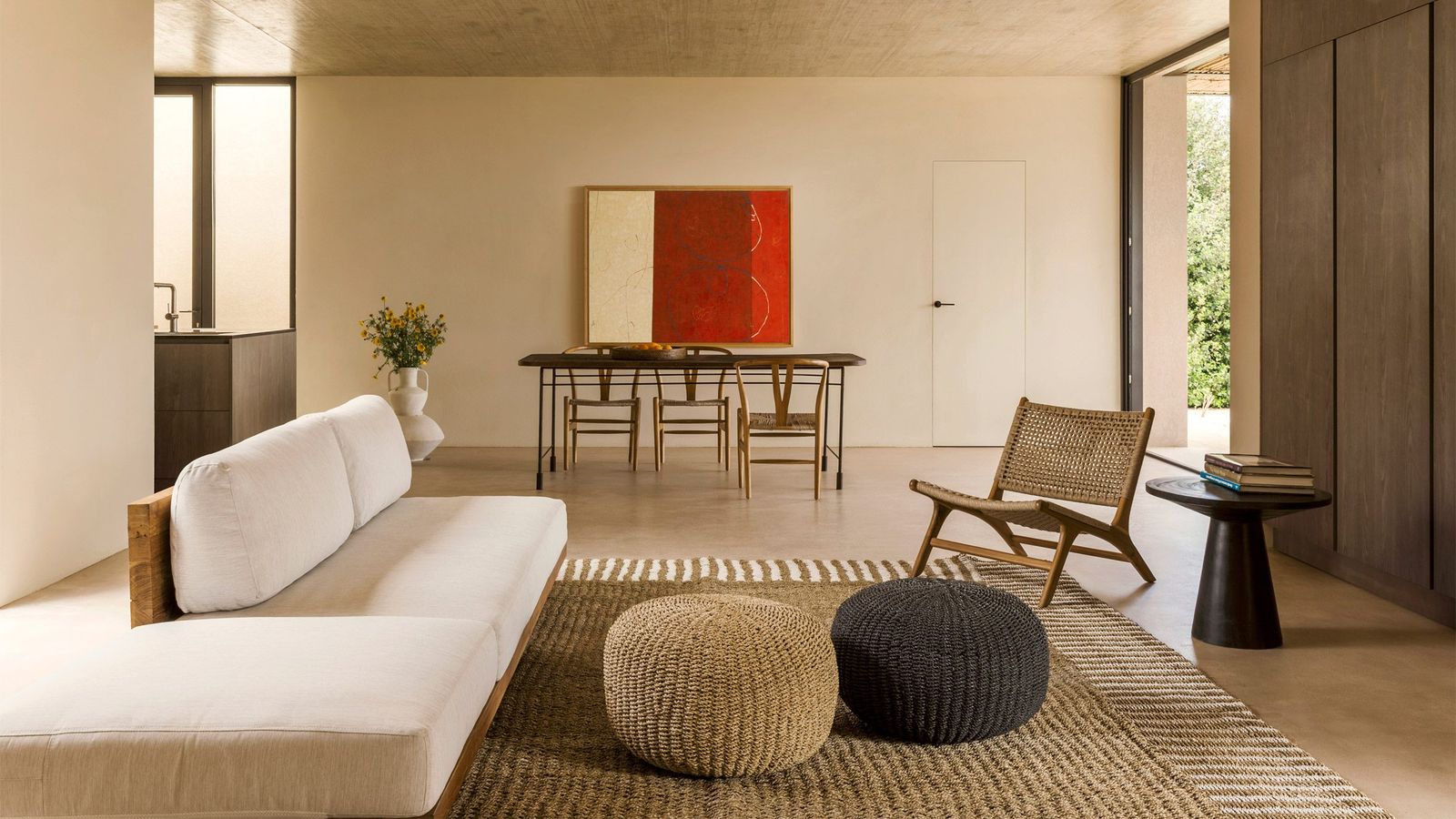 Patio House: Solum Studio’s Quiet Labyrinth by the Sea