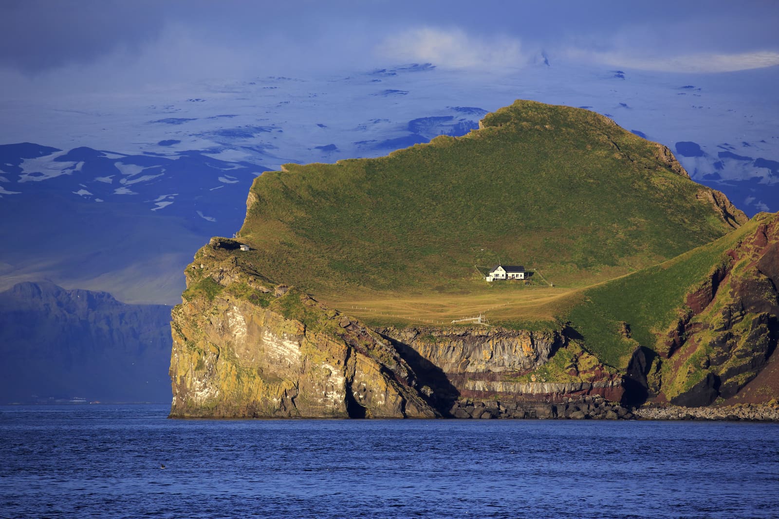 Where Solitude Meets Architecture: Eleven Dwellings at the Edge of Isolation