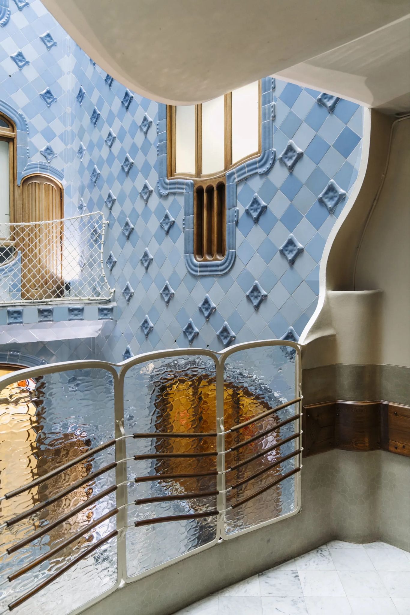 Mesura Orchestrates a Contemporary Echo Within the Walls of Casa Batlló