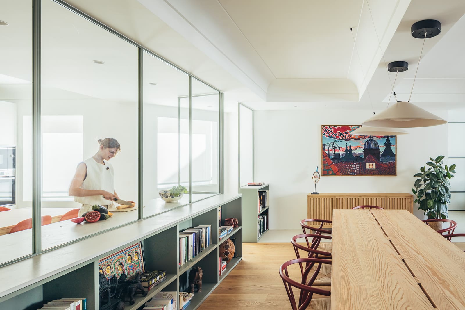 When Walls Come Down: Rethinking Compartments in a Madrid Apartment