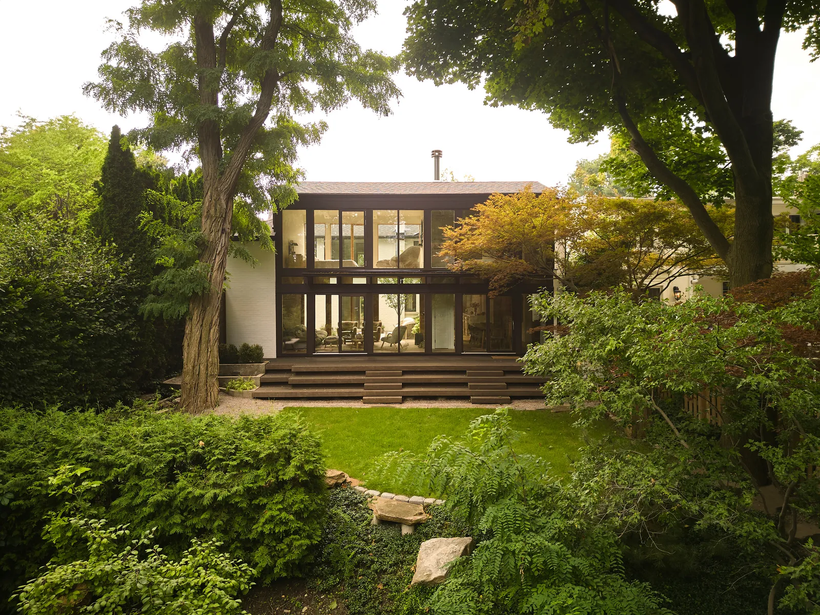 Top Picks - 8 Homes Designed To Breathe With Nature