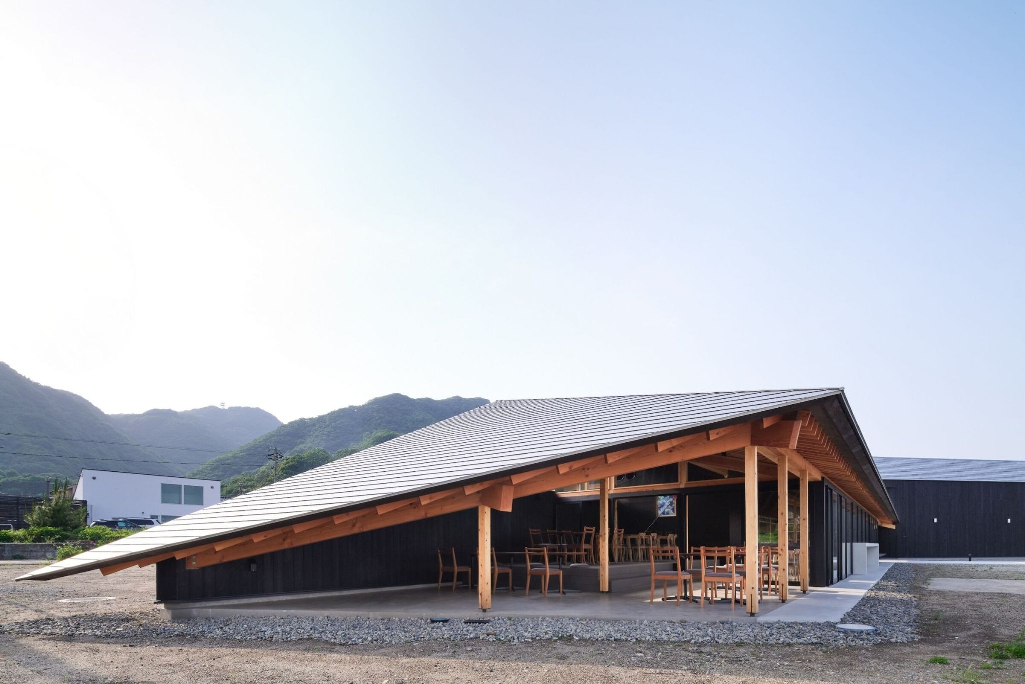 From Shipyard Relic to Scenic Portal: SUGAWARADAISUKE Reimagines the Setouchi Jozojo Winery