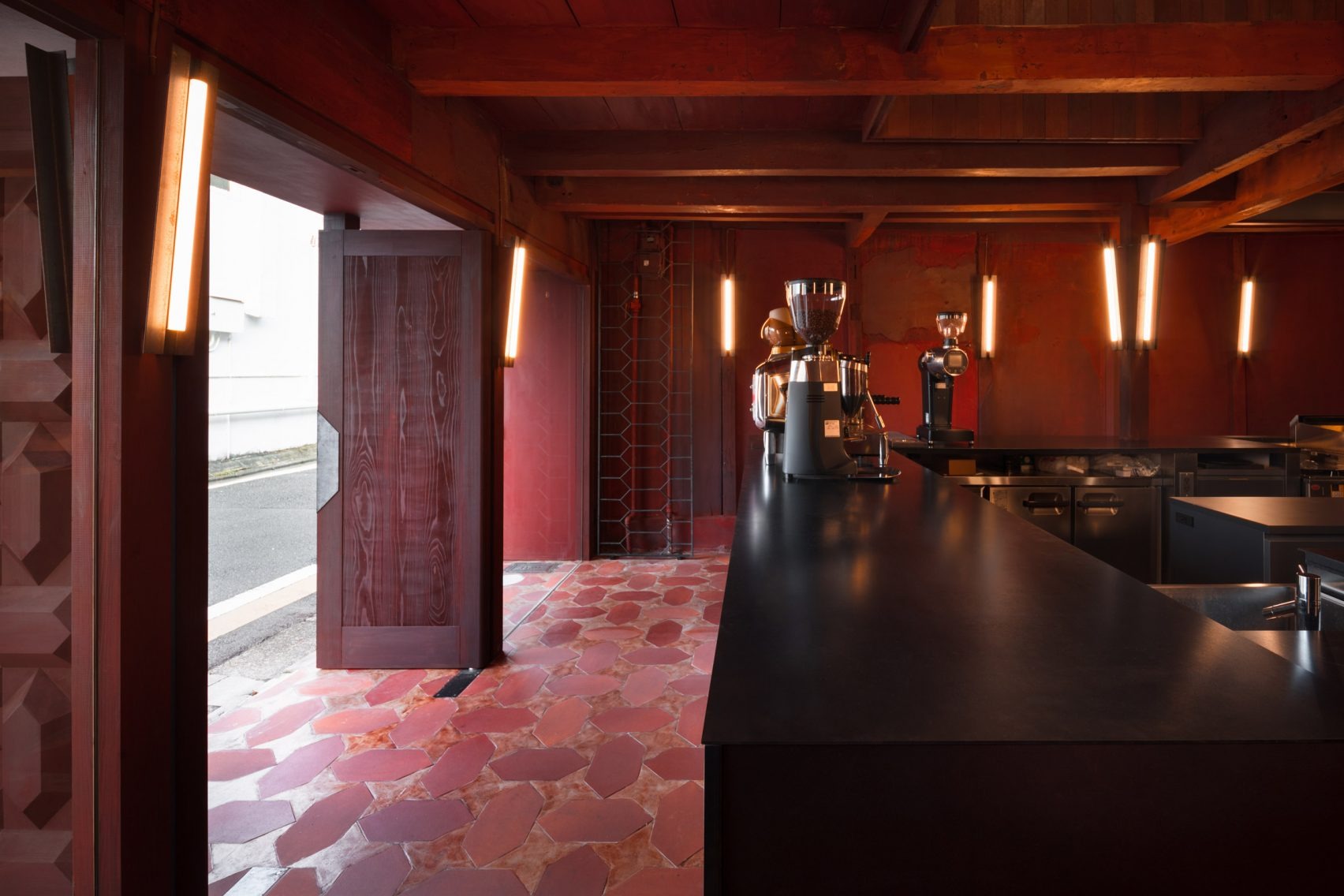 The Sensory Machiya: UNC Studio Crafts a Tactile Haven in Kyoto’s Historic Heart