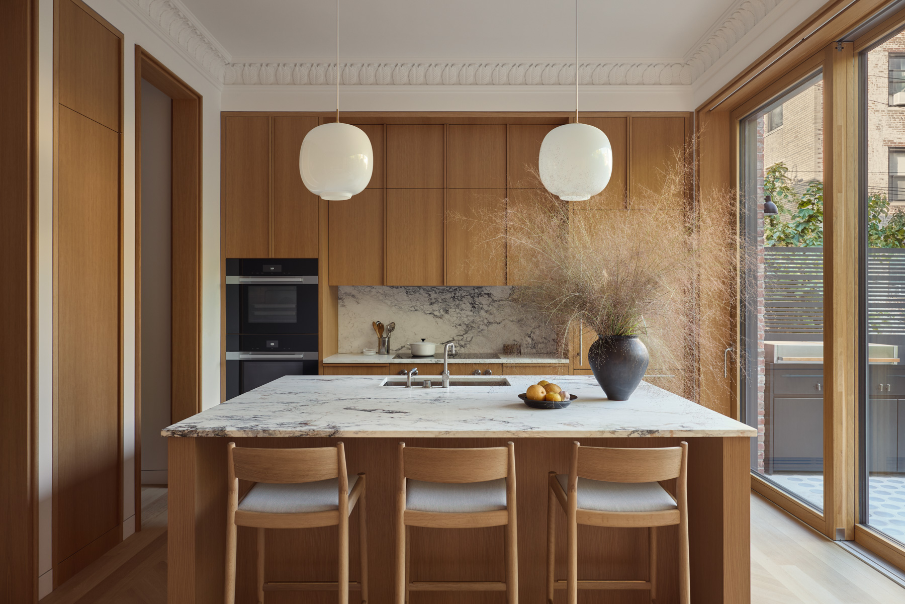 Between Eras: A Brooklyn Townhouse Reworked For Modern Living