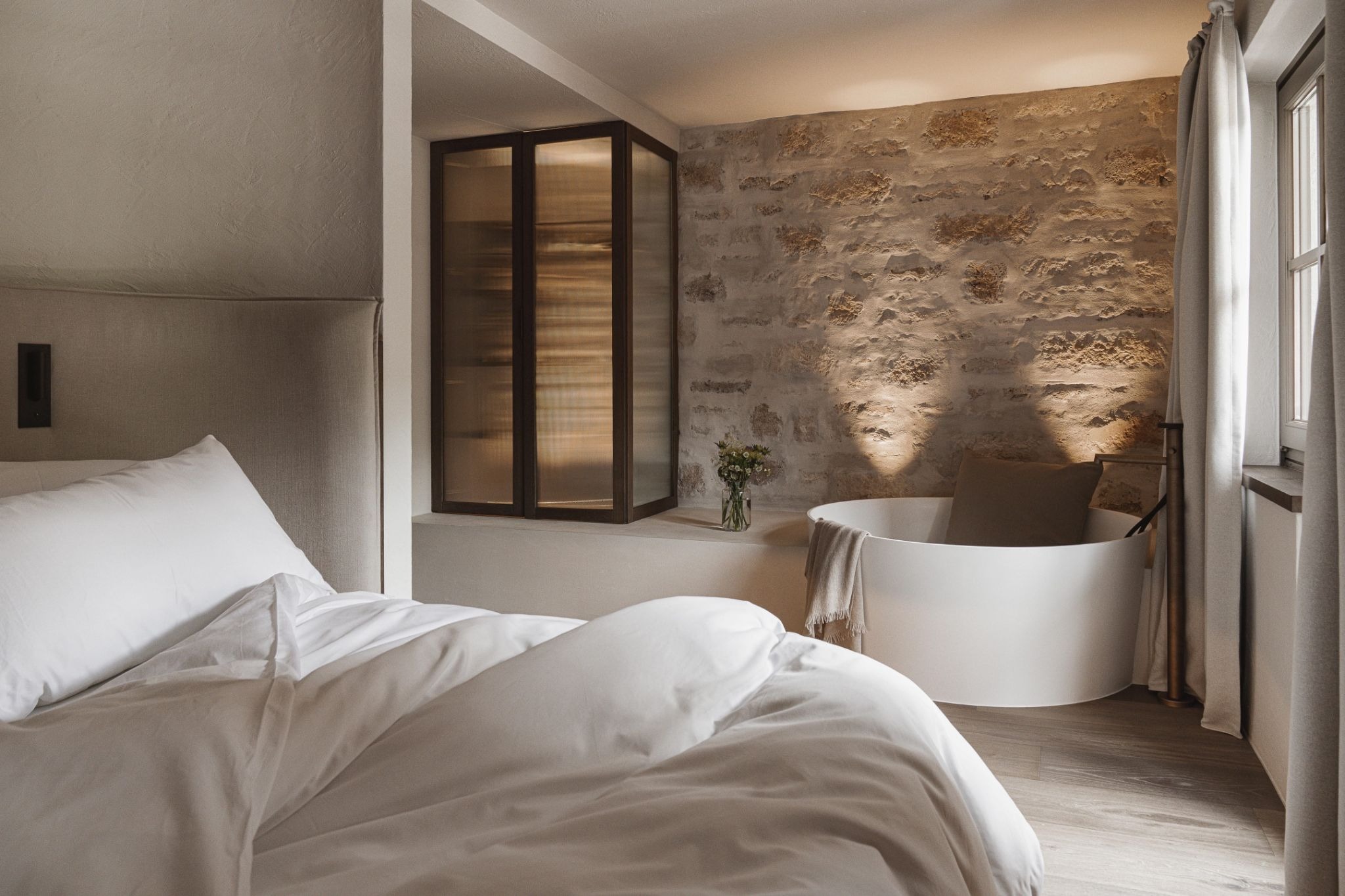 Vertical Alpine Living: Hkollektive Carves the Stieg'nhaus into the Slopes of Hochkönig