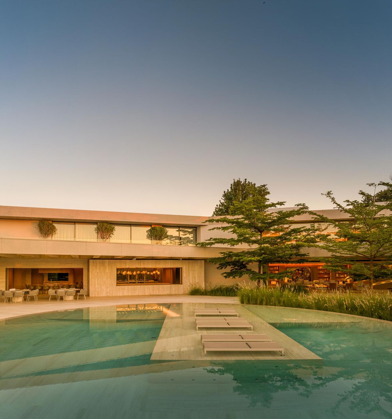 A House That Unfolds Like Wings: Inside Casa da Baro’s Spatial Narrative