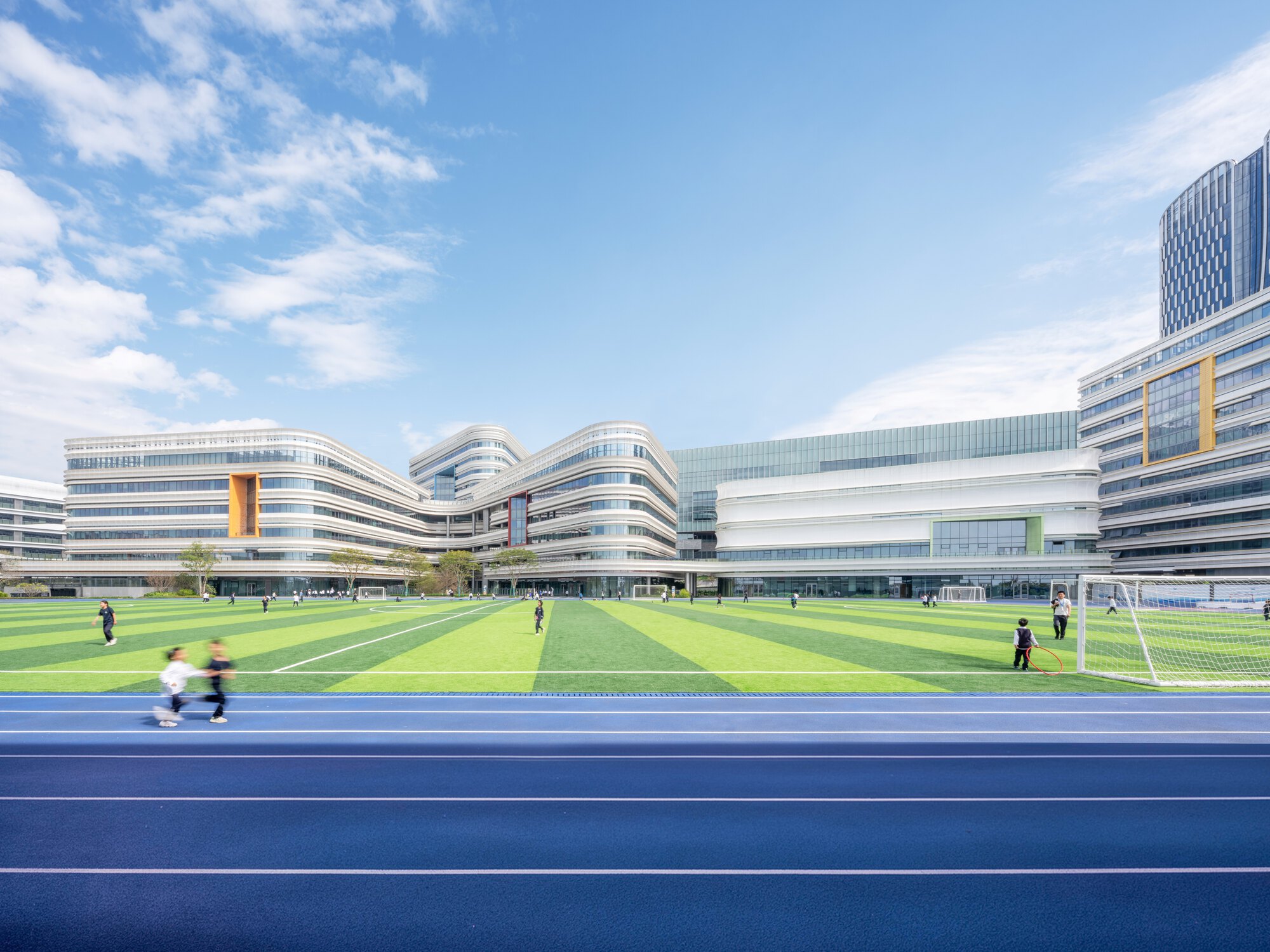 Layered Education: How One Campus Redefines Collaborative Urban Learning in Qianhai