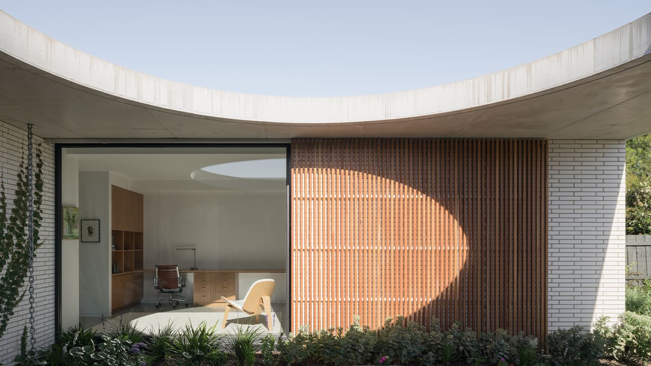When Concrete Becomes a Garden Frame: Rethinking the Australian Suburban House