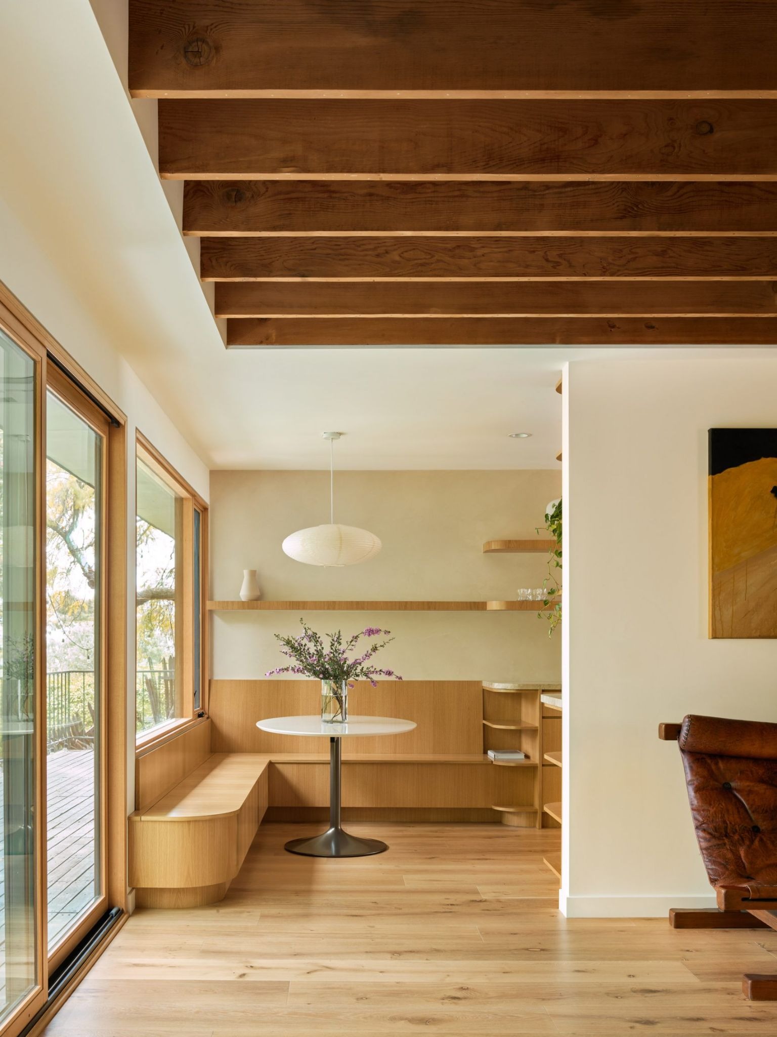 Cover Architecture Breathes New Oxygen into a Dormant Pasadena Post-and-Beam